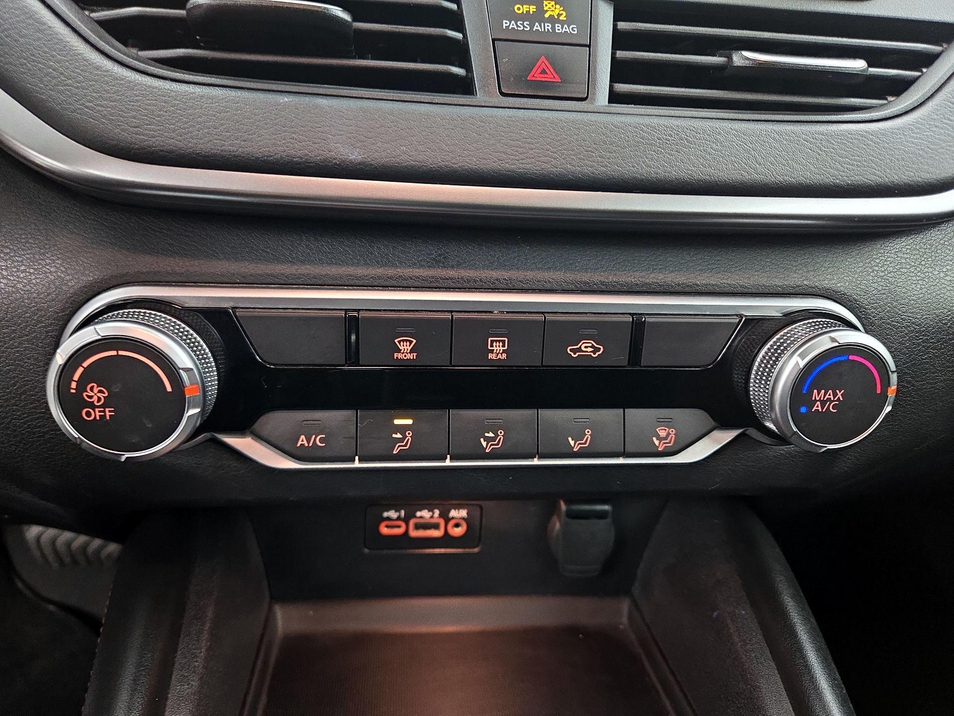 Thumbnail: 2021 Nissan Altima - 16