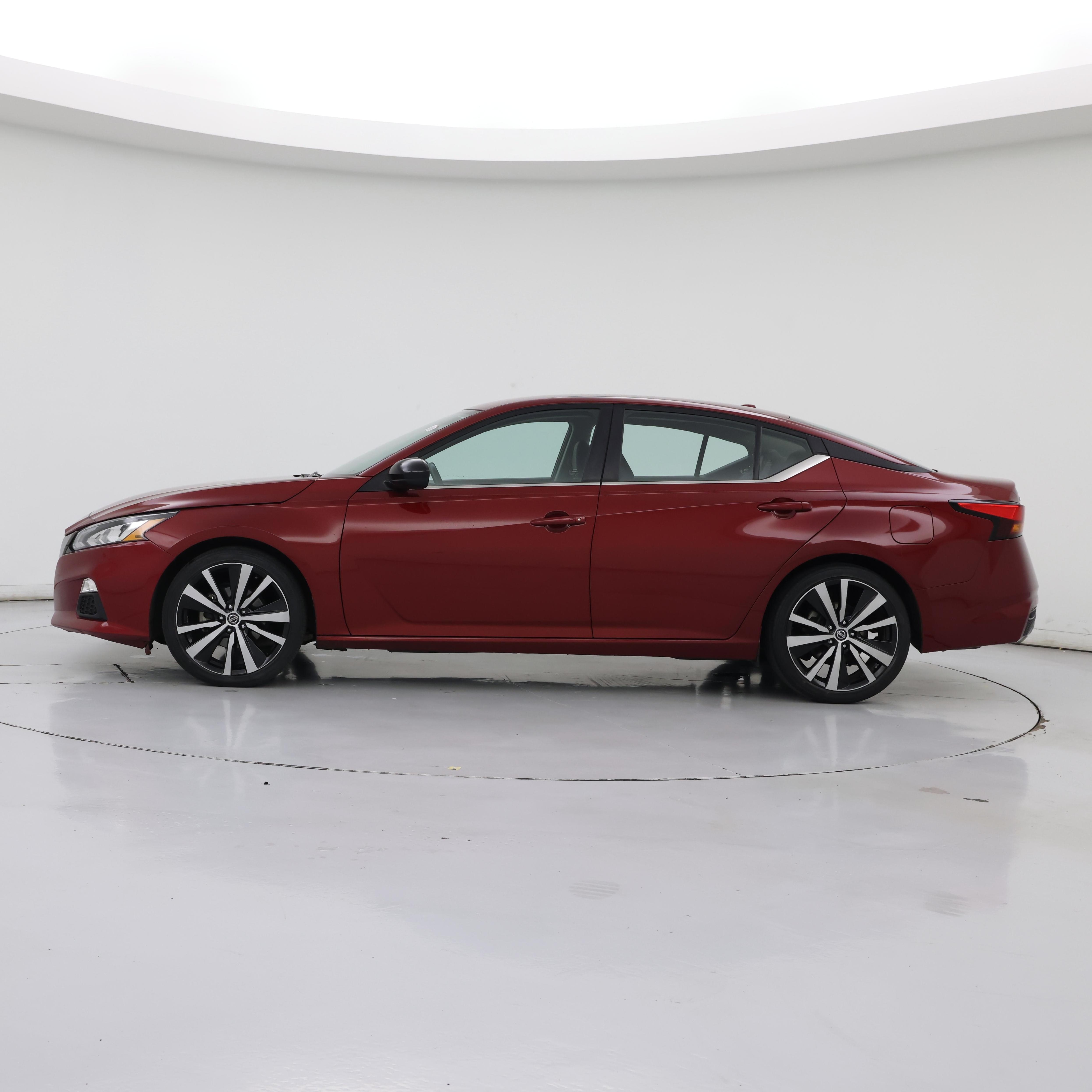 Thumbnail: 2021 Nissan Altima - 3