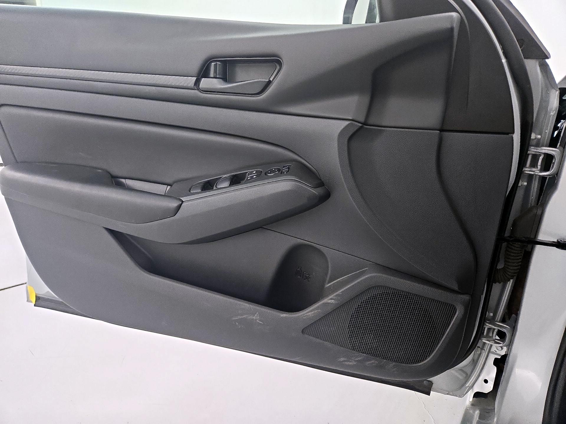 Thumbnail: 2023 Nissan Altima - 12