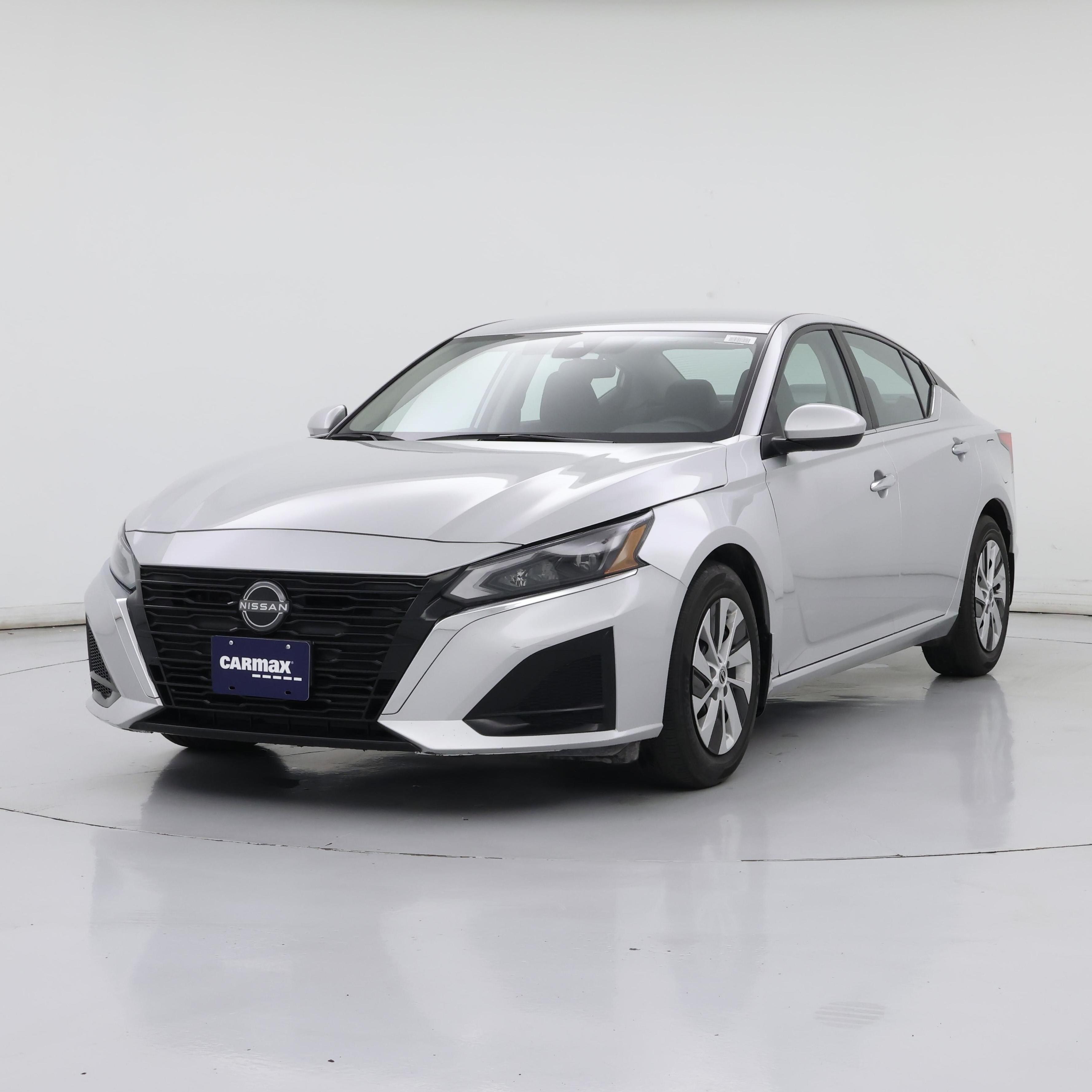 Thumbnail: 2023 Nissan Altima - 4