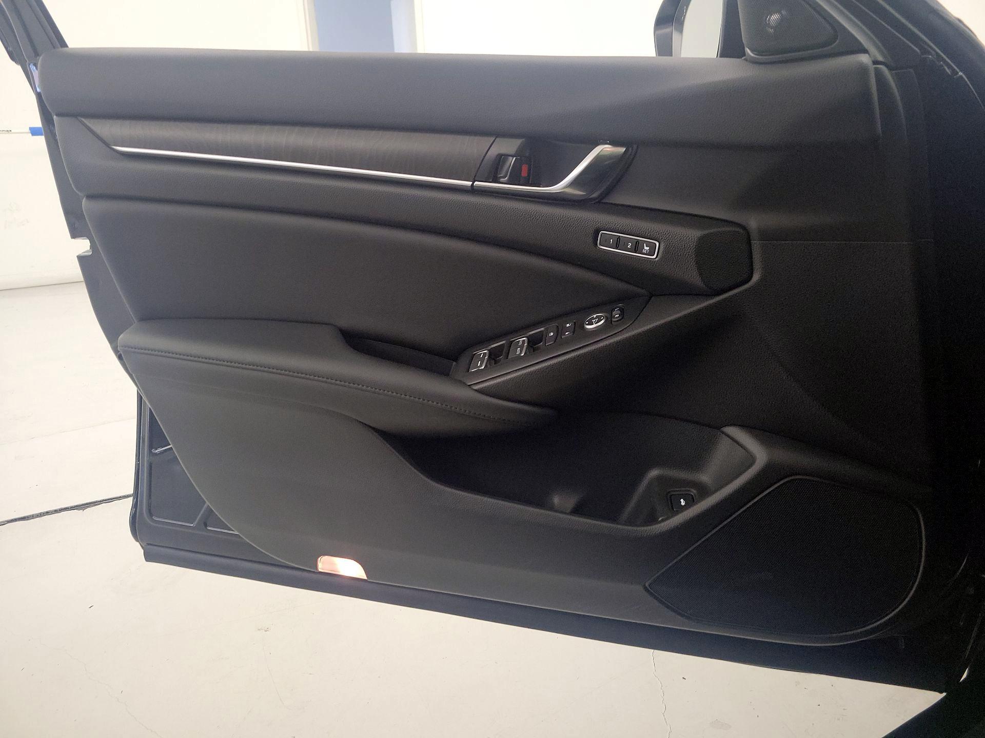 Thumbnail: 2022 Honda Accord - 12