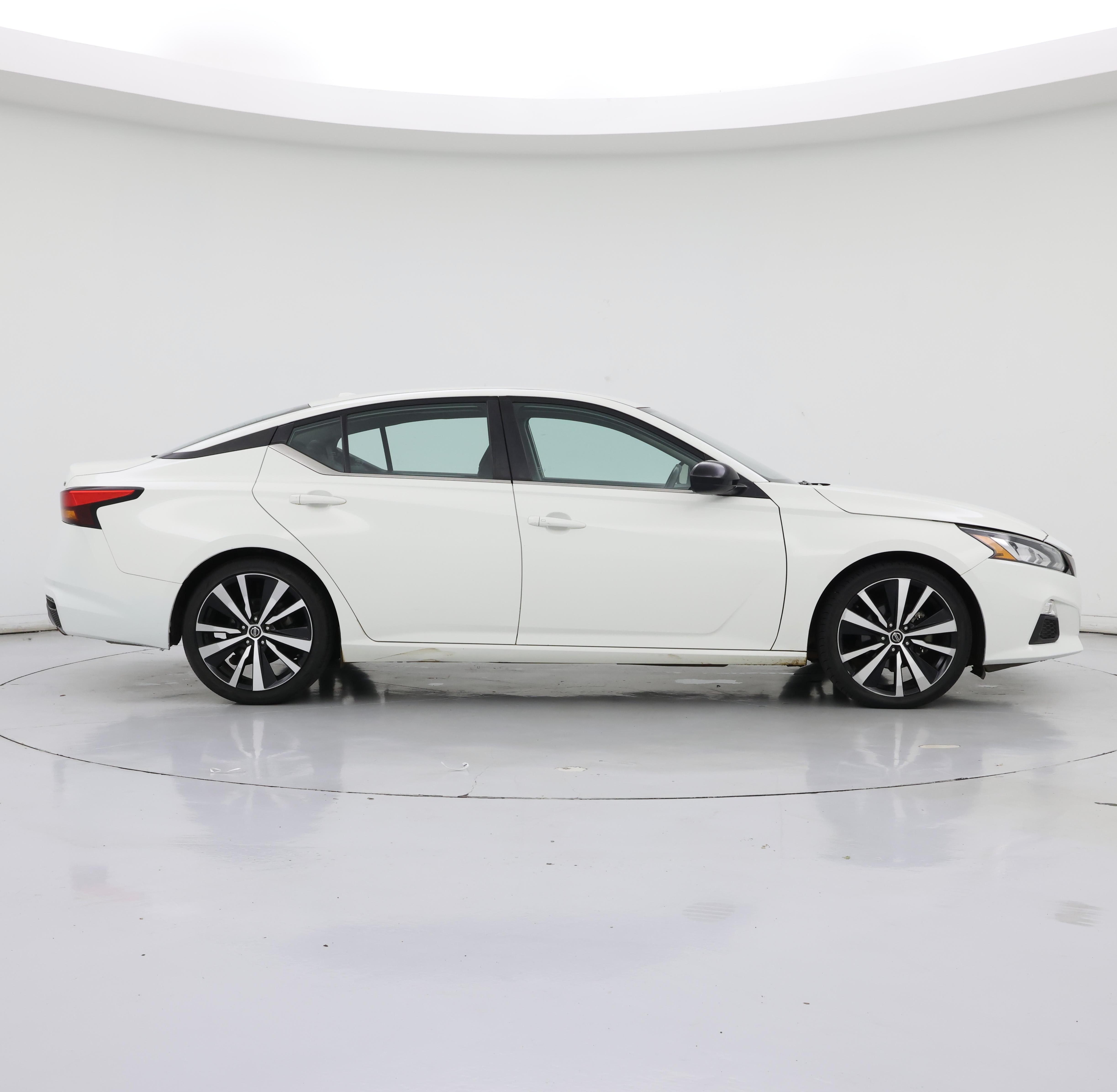 Thumbnail: 2021 Nissan Altima - 7