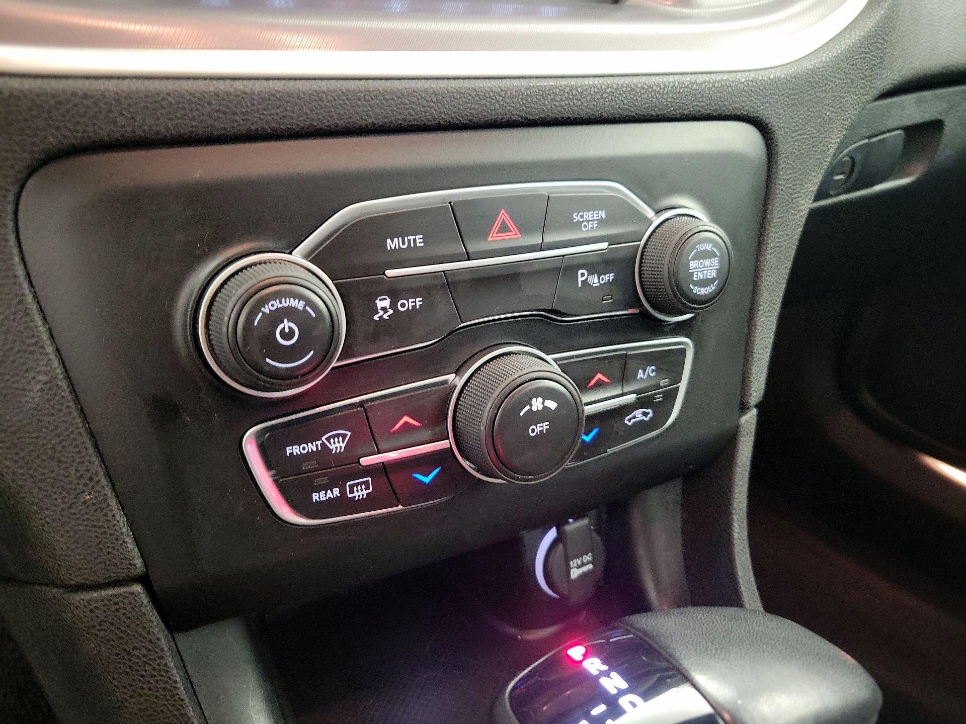 Thumbnail: 2022 Dodge Charger - 16