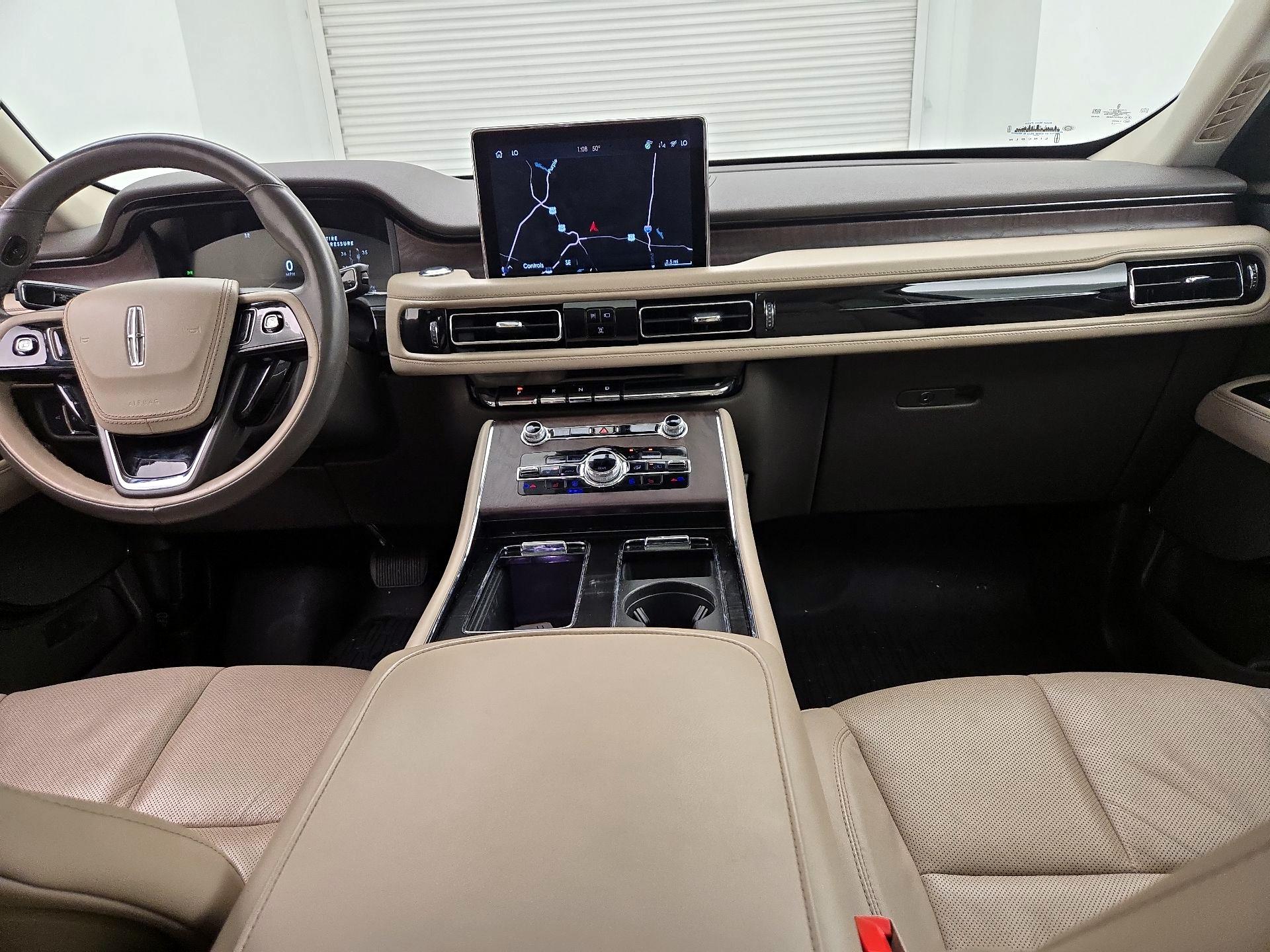 Thumbnail: 2022 Lincoln Aviator - 9