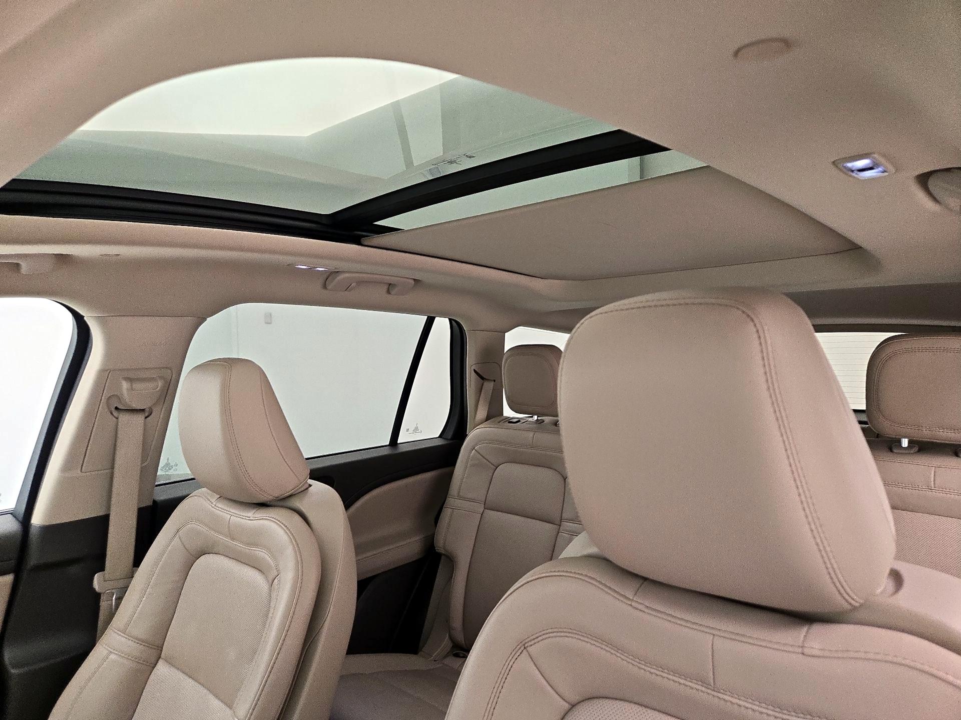 Thumbnail: 2022 Lincoln Aviator - 20