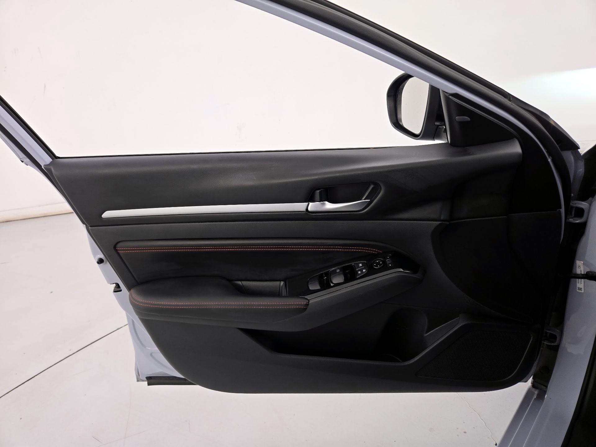 Thumbnail: 2023 Nissan Altima - 12