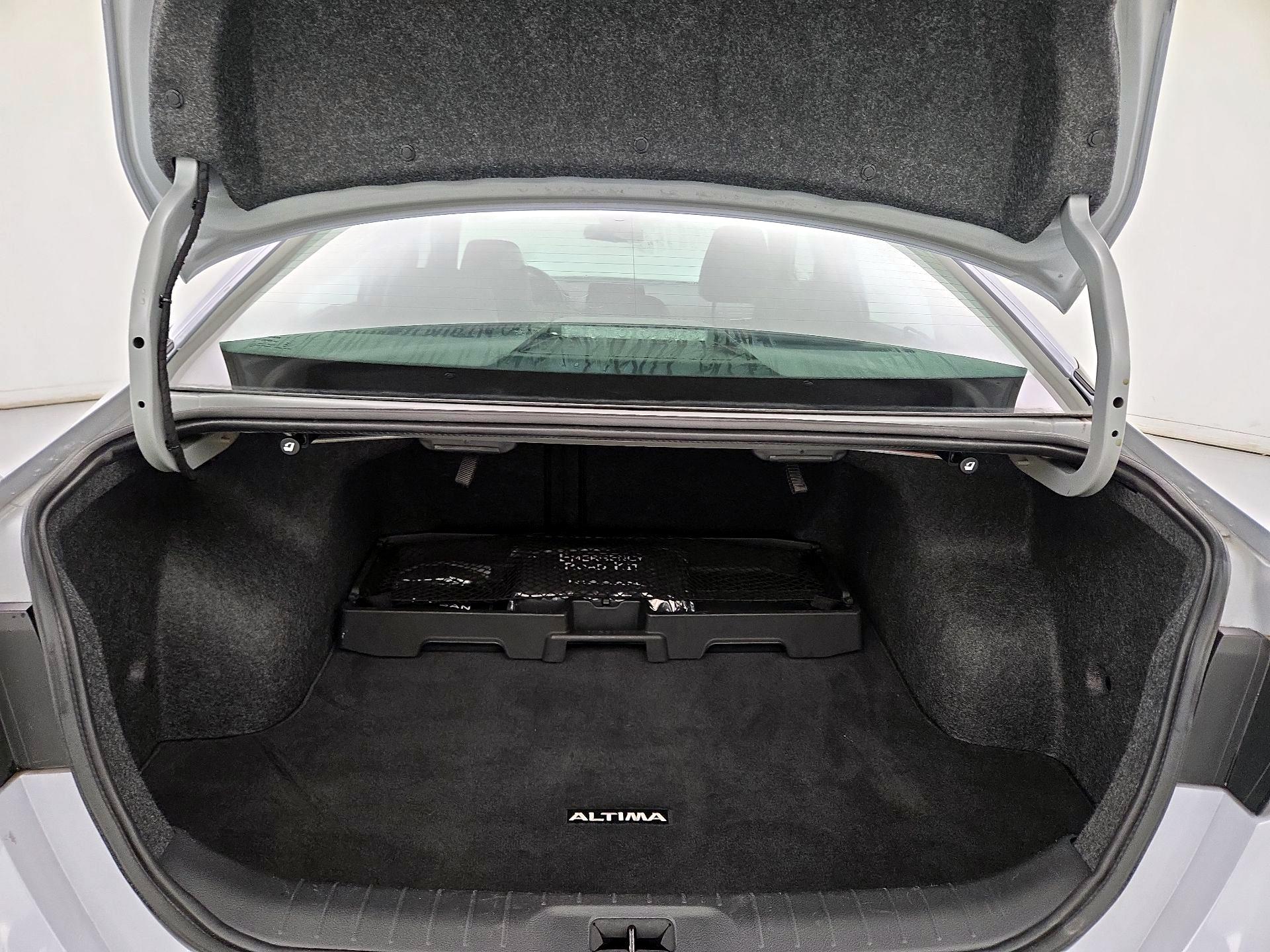 Thumbnail: 2023 Nissan Altima - 20