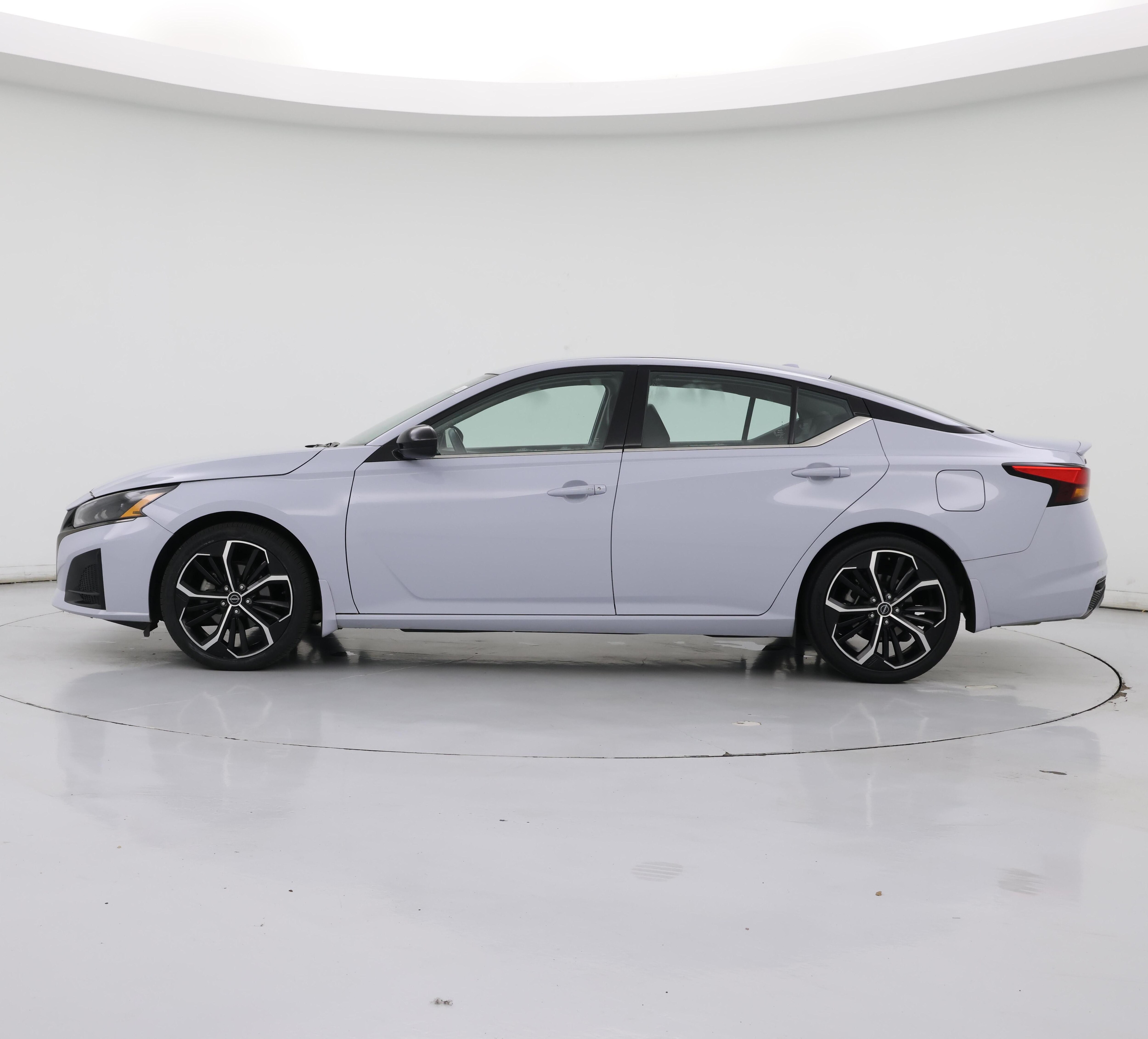 Thumbnail: 2023 Nissan Altima - 3