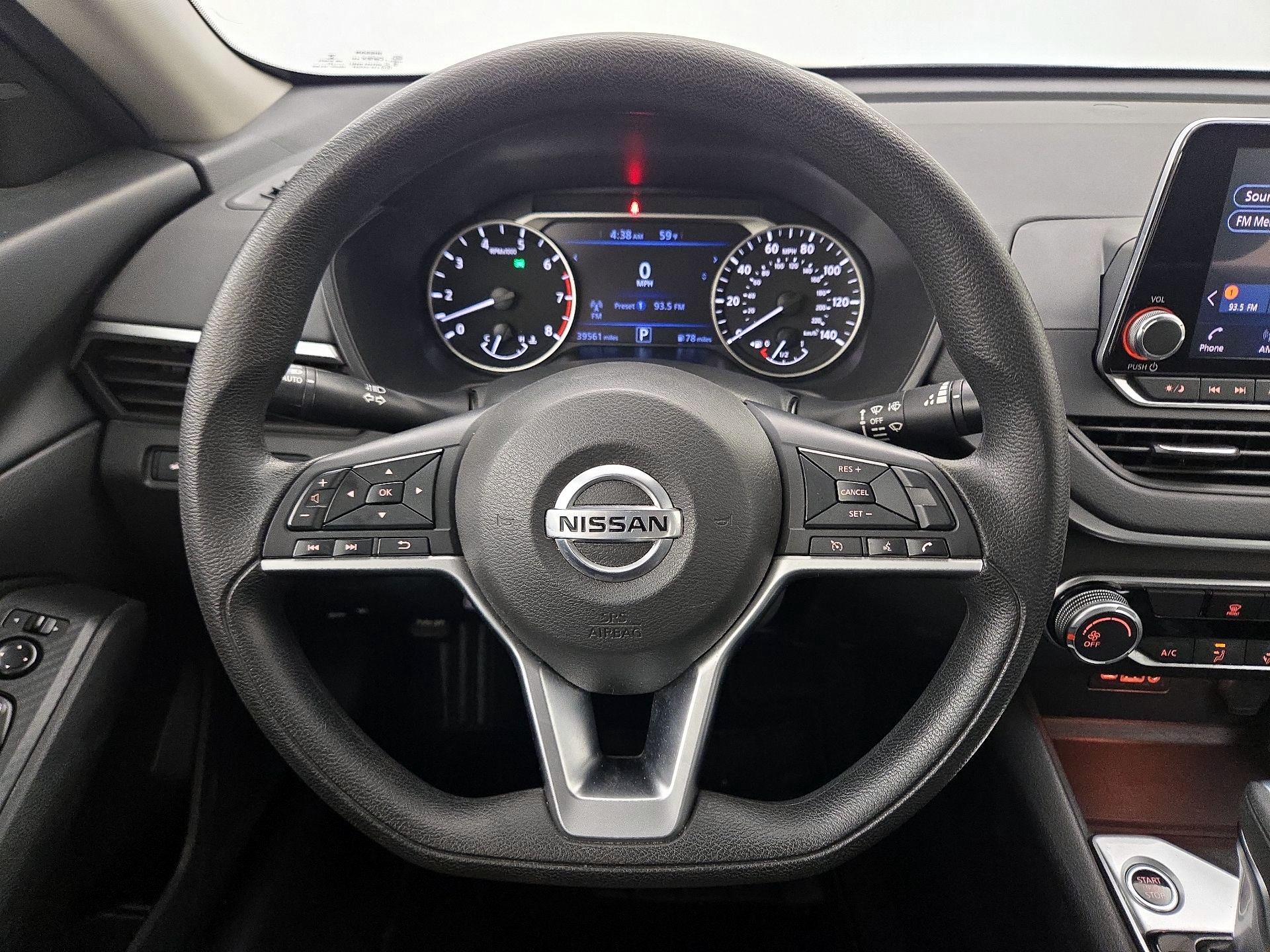 Thumbnail: 2022 Nissan Altima - 10