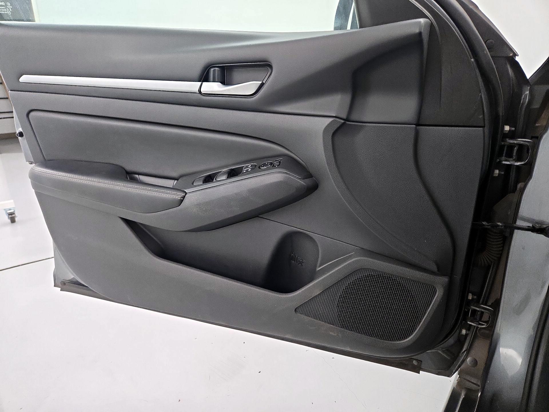 Thumbnail: 2022 Nissan Altima - 12