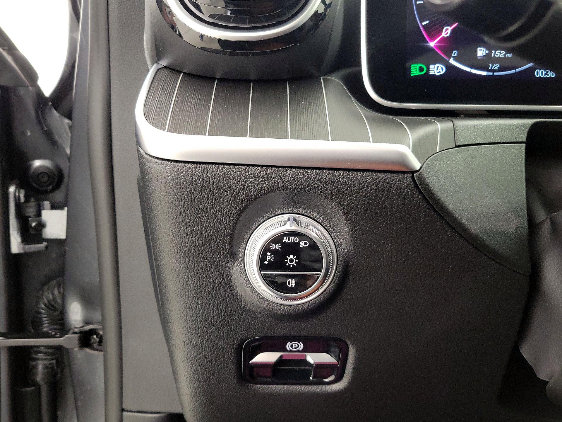 Thumbnail: 2024 Mercedes-Benz C-Class - 13