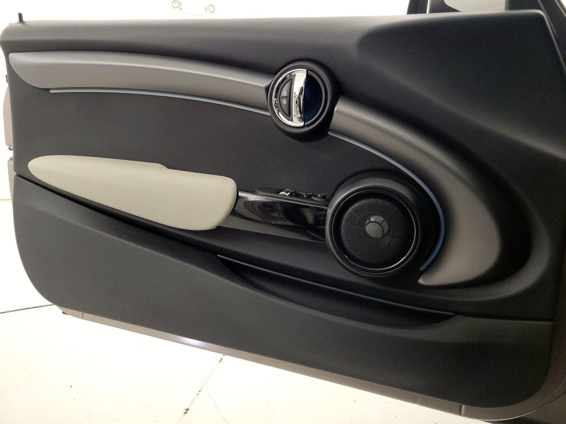 Thumbnail: 2022 MINI Cooper Hardtop - 12