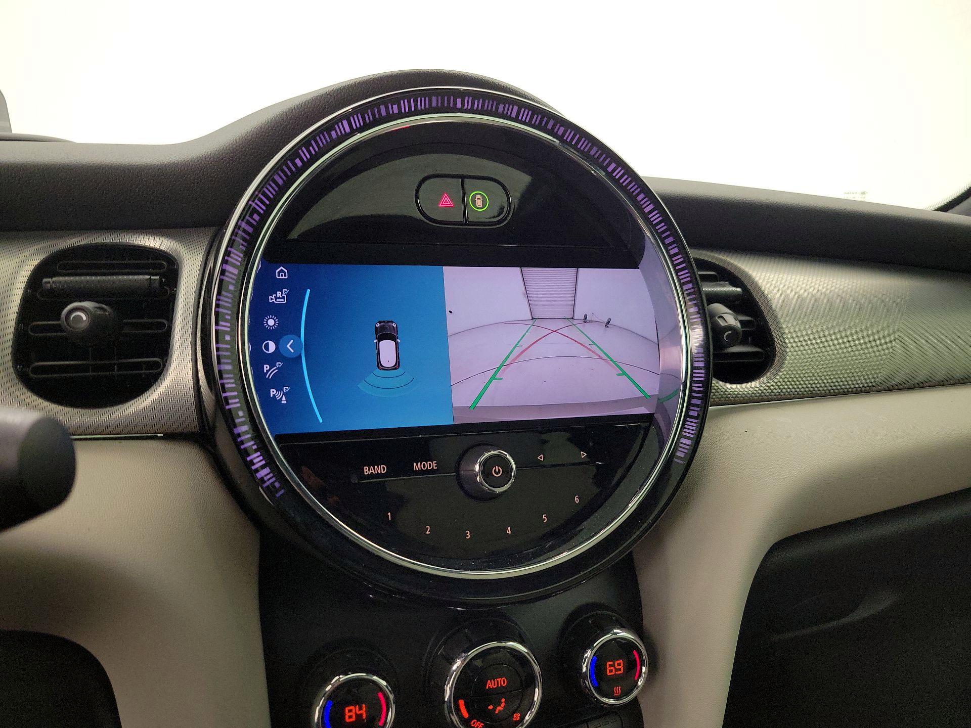 Thumbnail: 2022 MINI Cooper Hardtop - 15