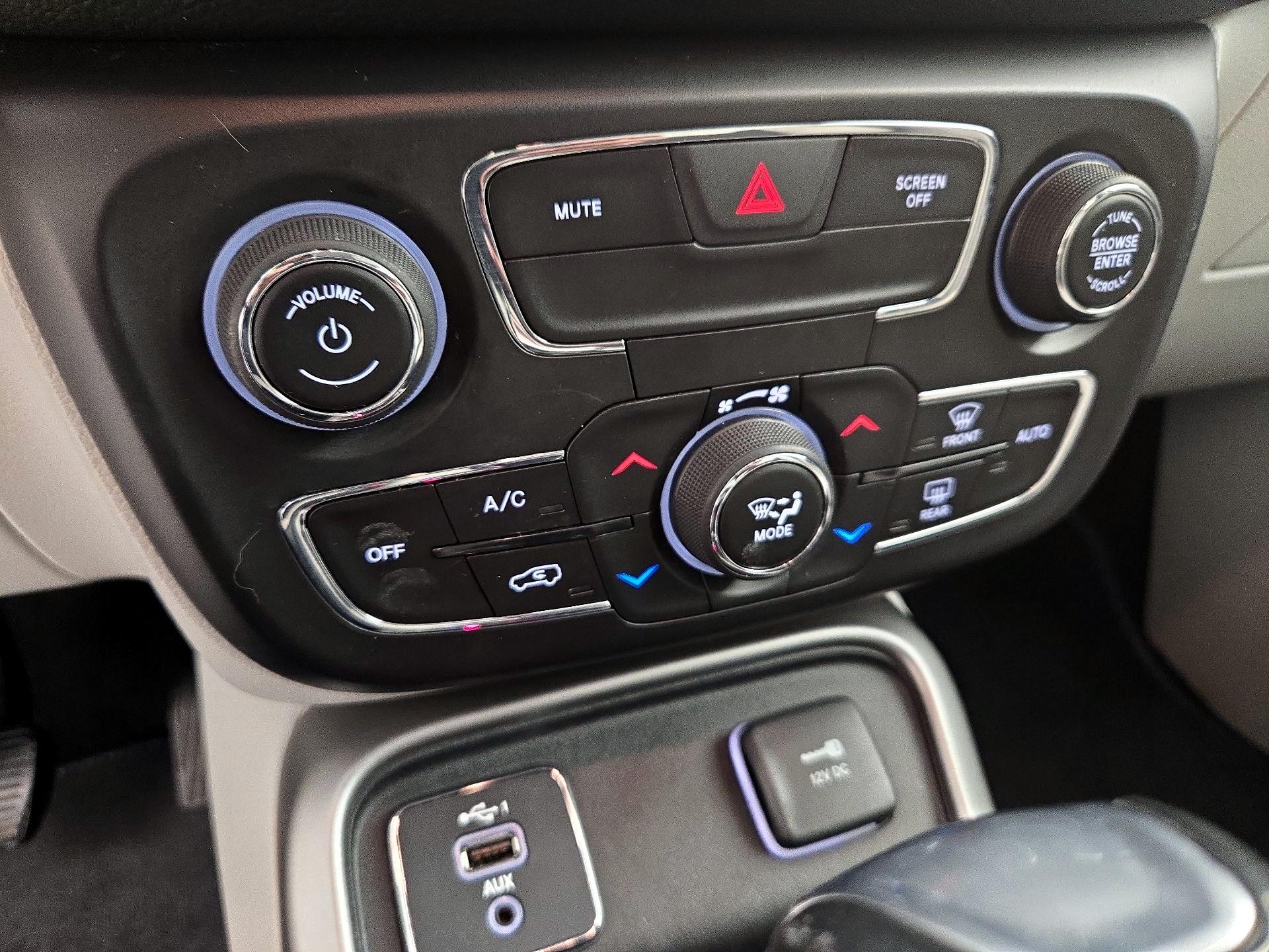 Thumbnail: 2021 Jeep Compass - 16