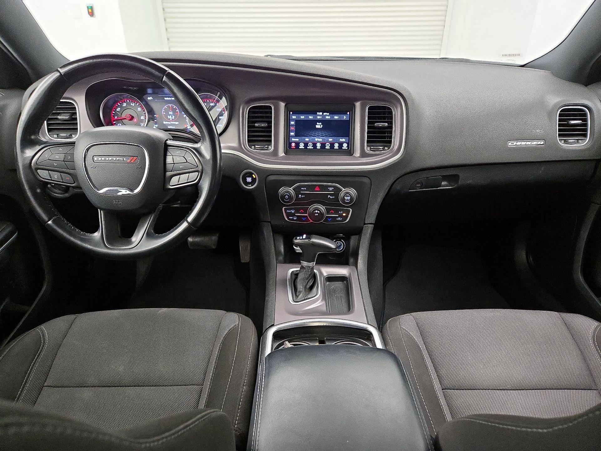 Thumbnail: 2022 Dodge Charger - 9