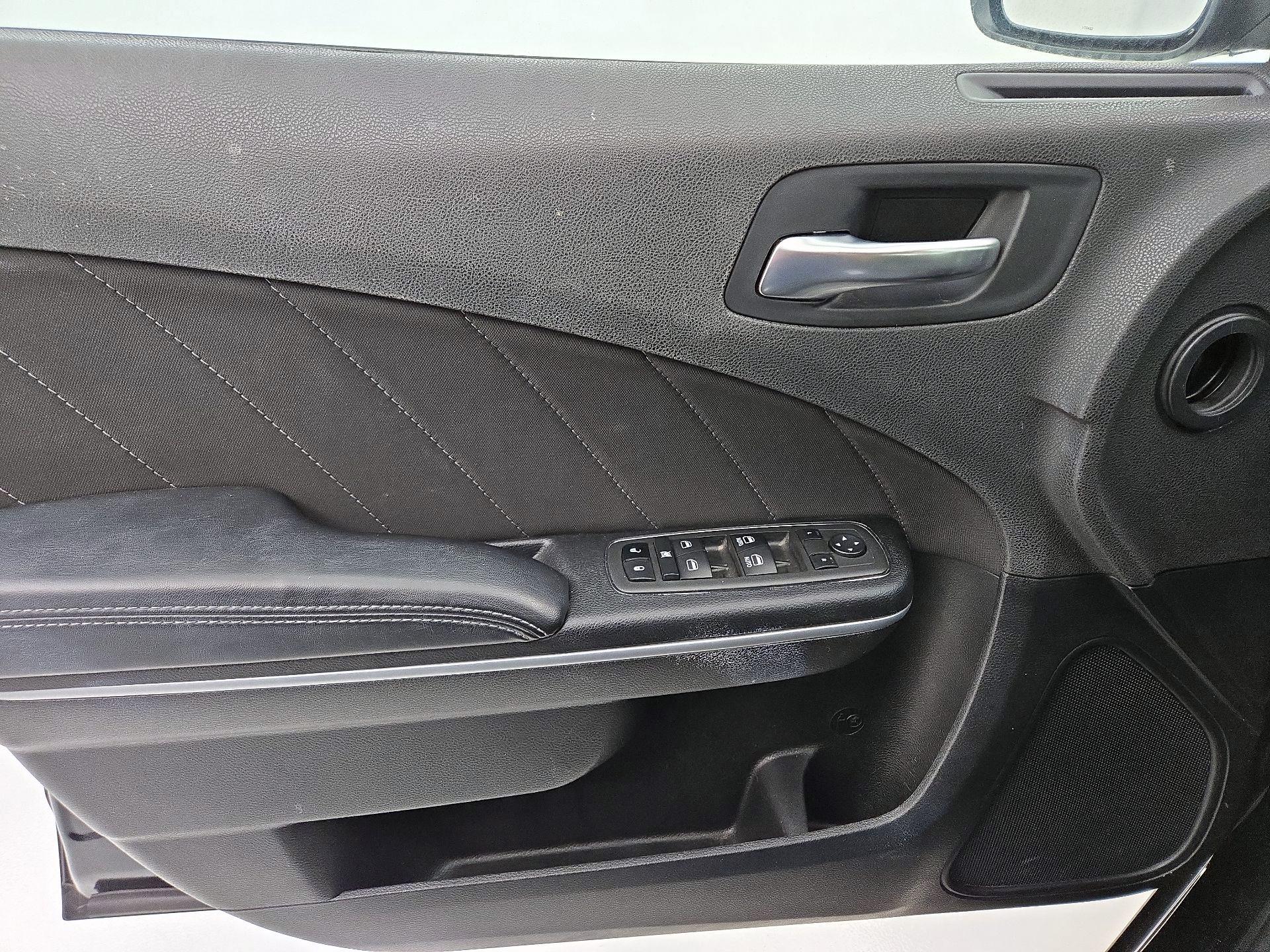 Thumbnail: 2022 Dodge Charger - 12