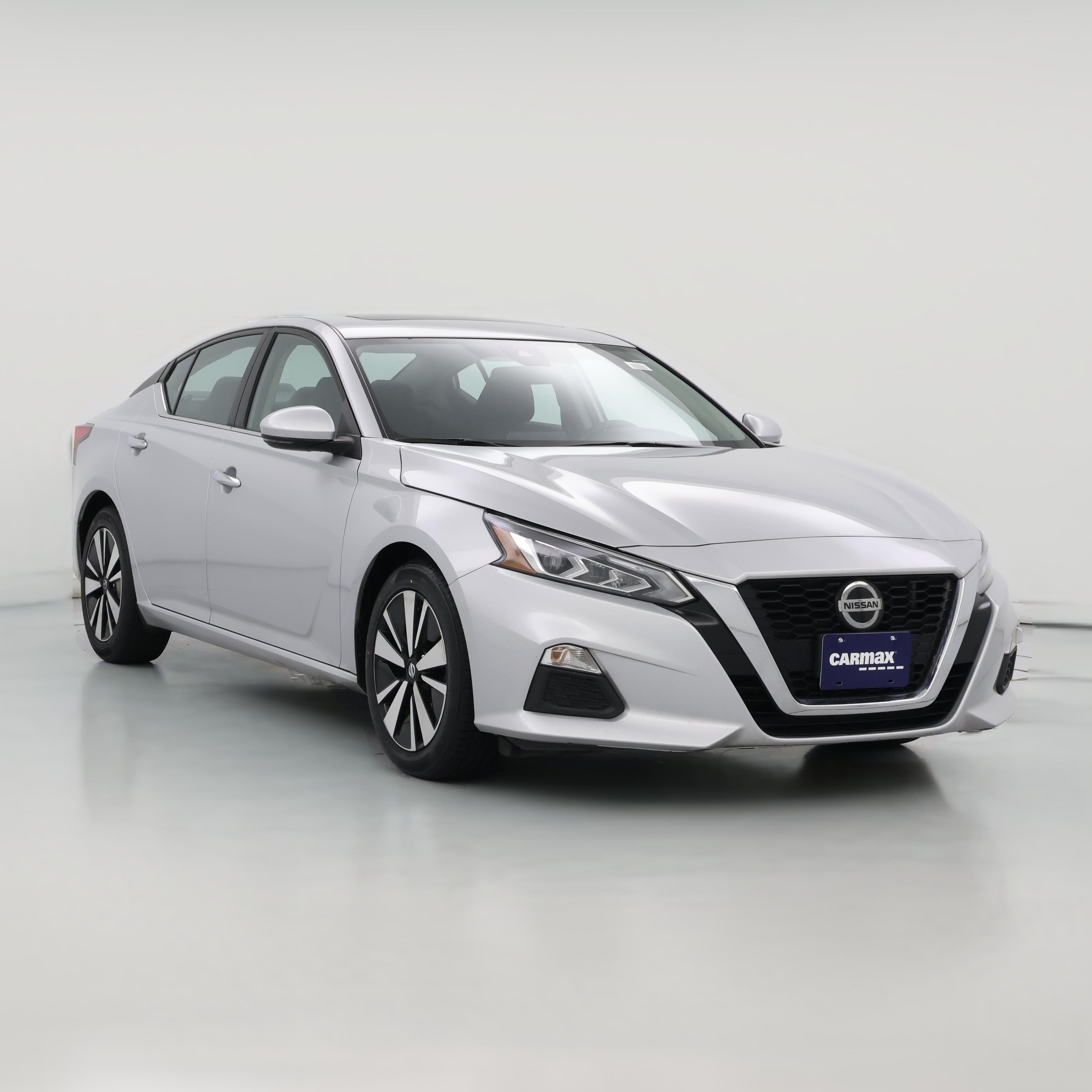 Thumbnail: 2022 Nissan Altima - 1