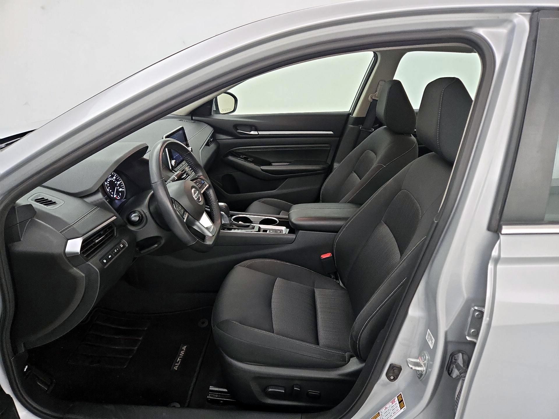 Thumbnail: 2022 Nissan Altima - 11