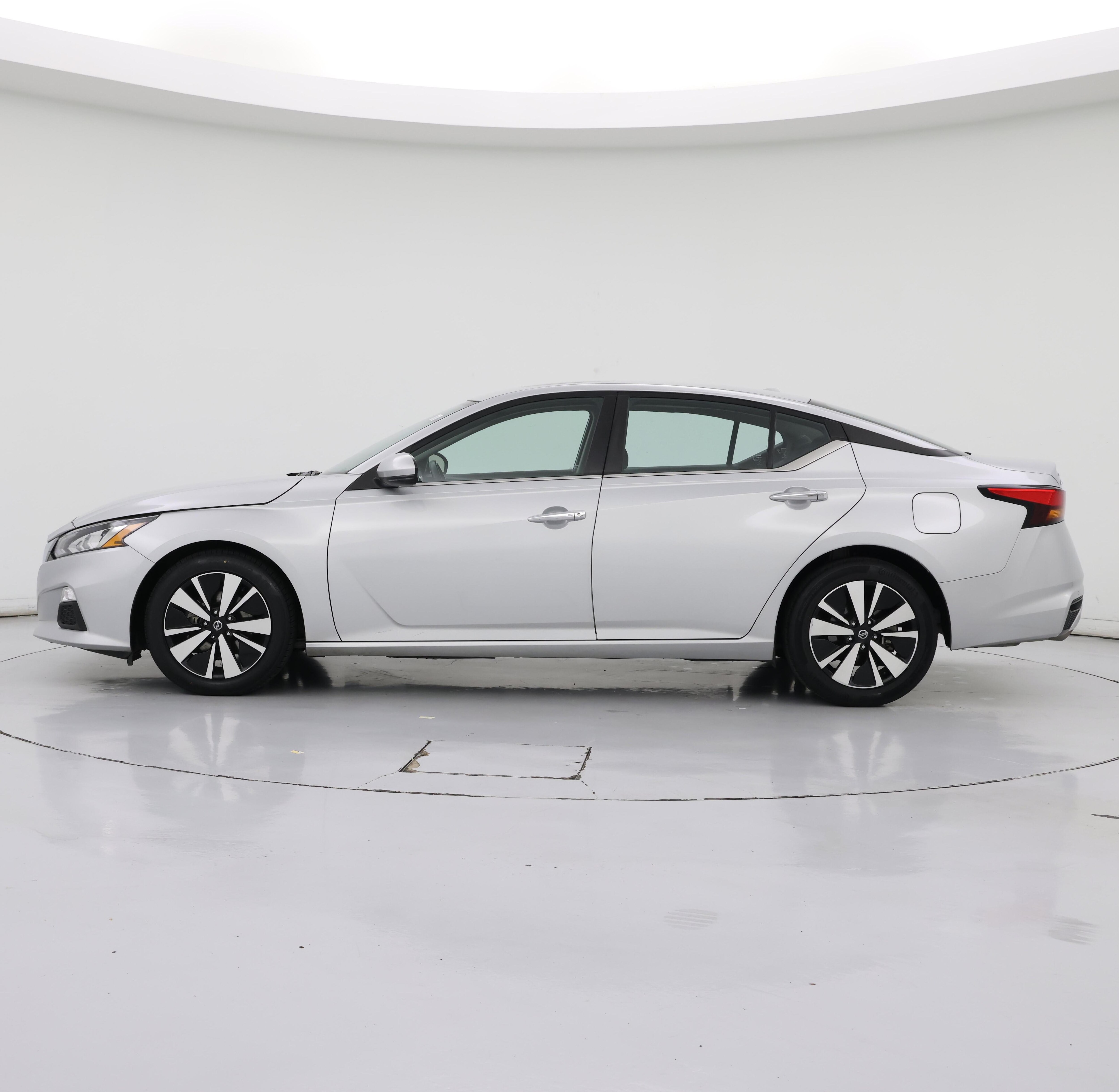 Thumbnail: 2022 Nissan Altima - 3