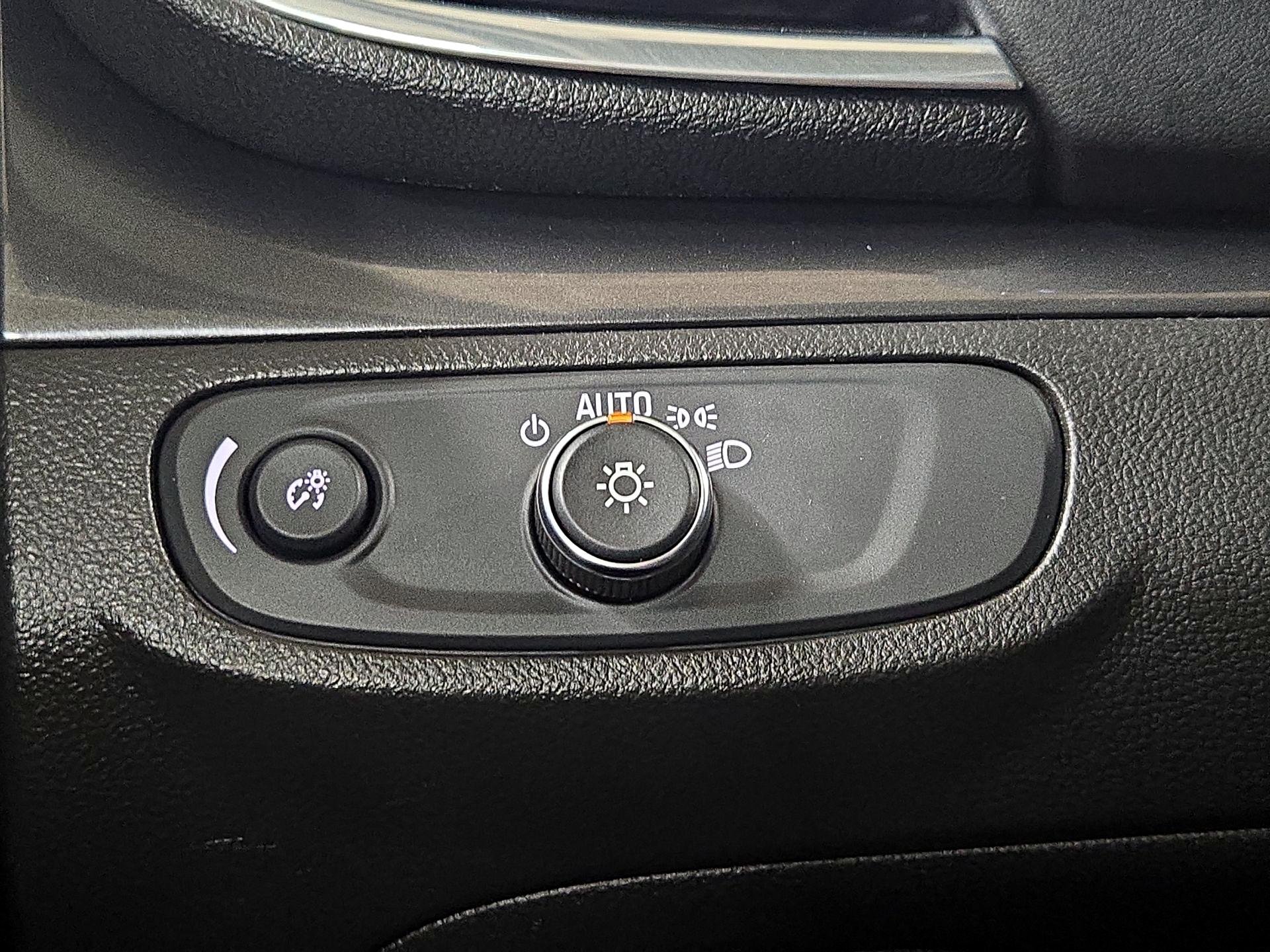 Thumbnail: 2020 Buick Encore - 13