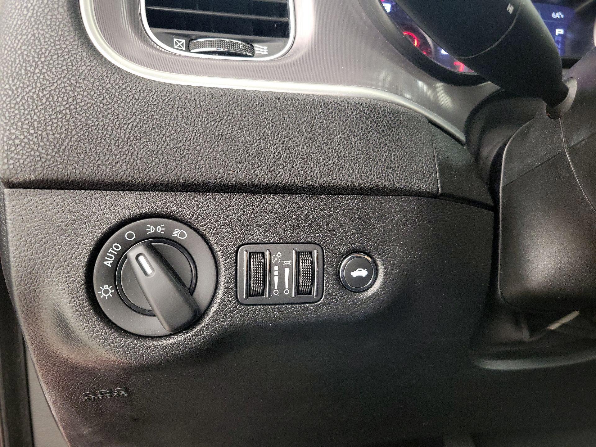 Thumbnail: 2022 Dodge Charger - 13