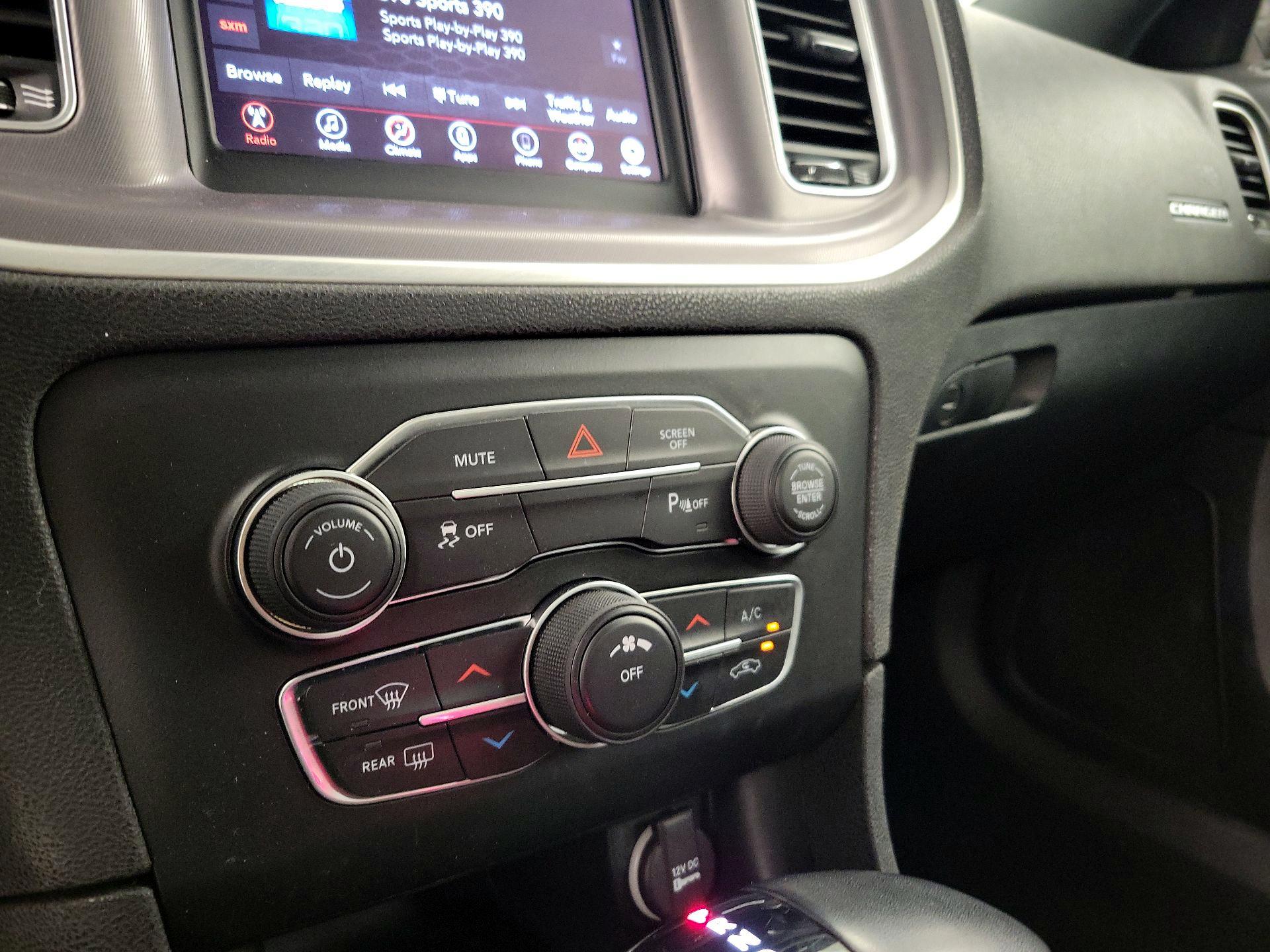 Thumbnail: 2022 Dodge Charger - 16