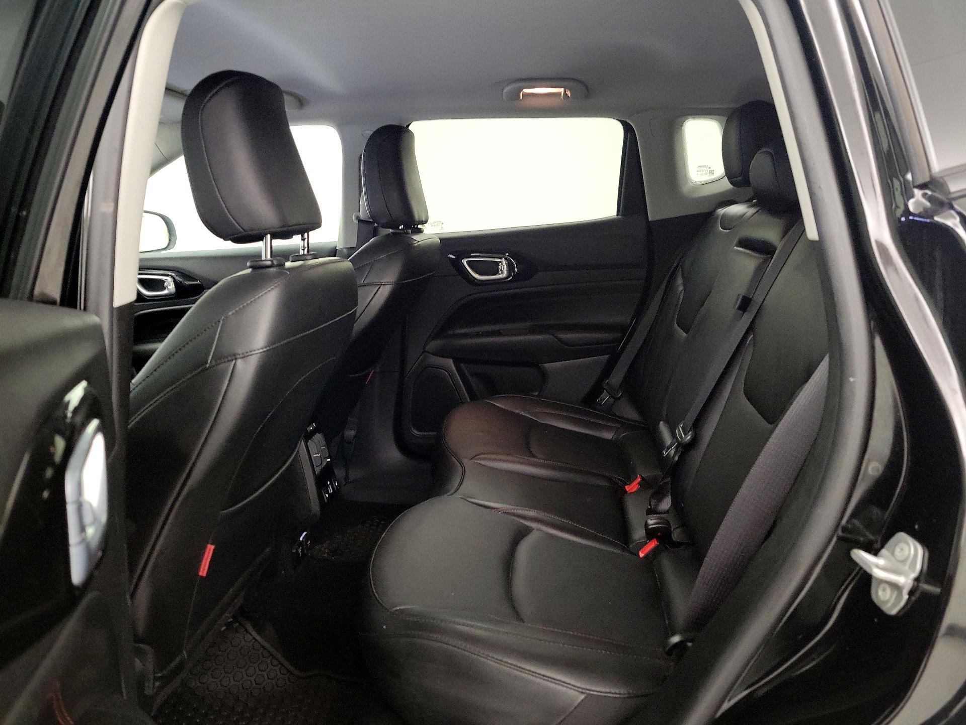 Thumbnail: 2022 Jeep Compass - 18