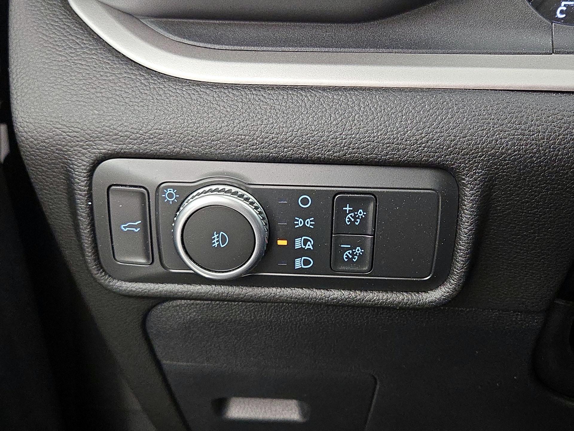 Thumbnail: 2022 Ford Explorer - 13