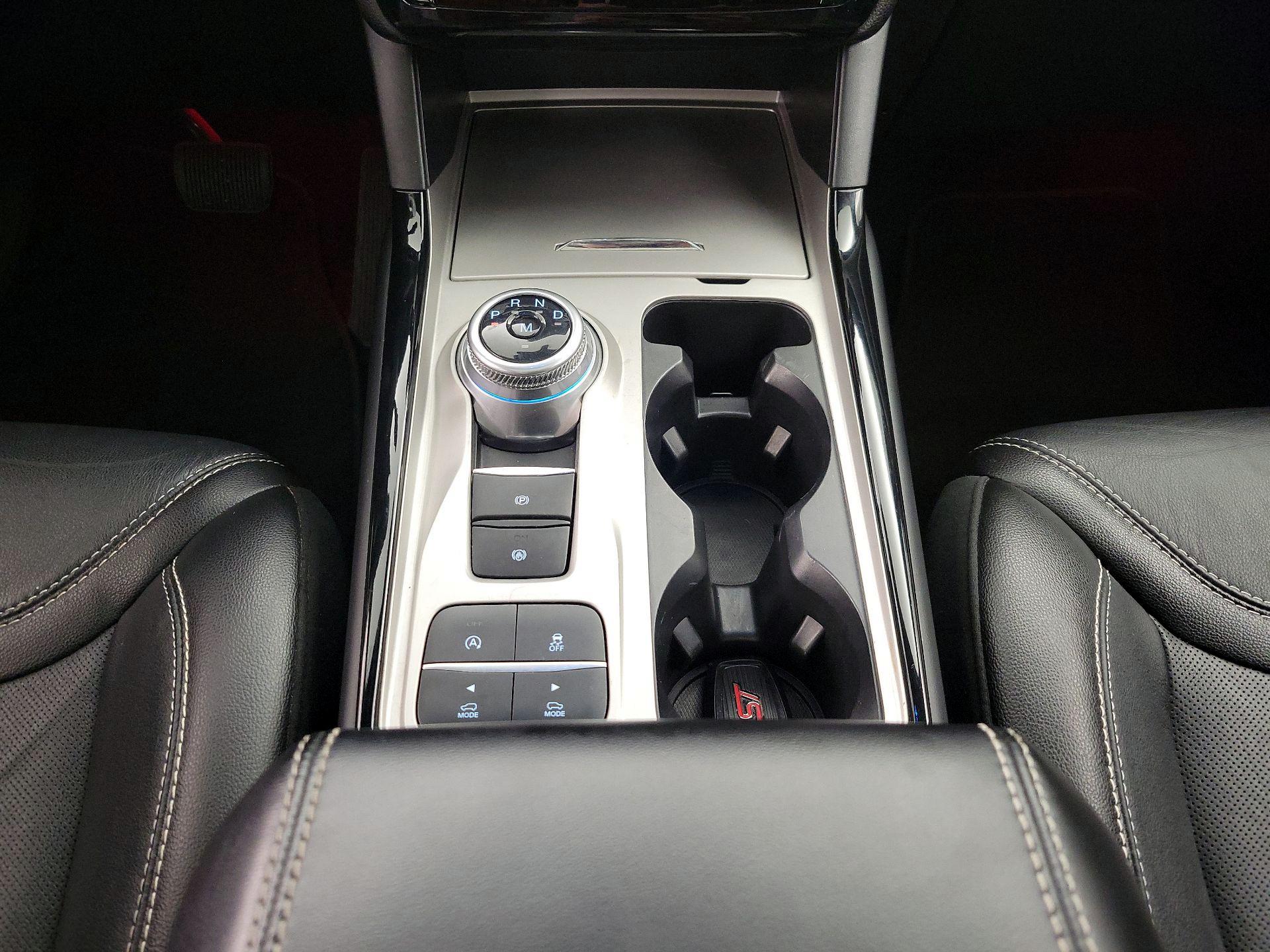 Thumbnail: 2022 Ford Explorer - 18