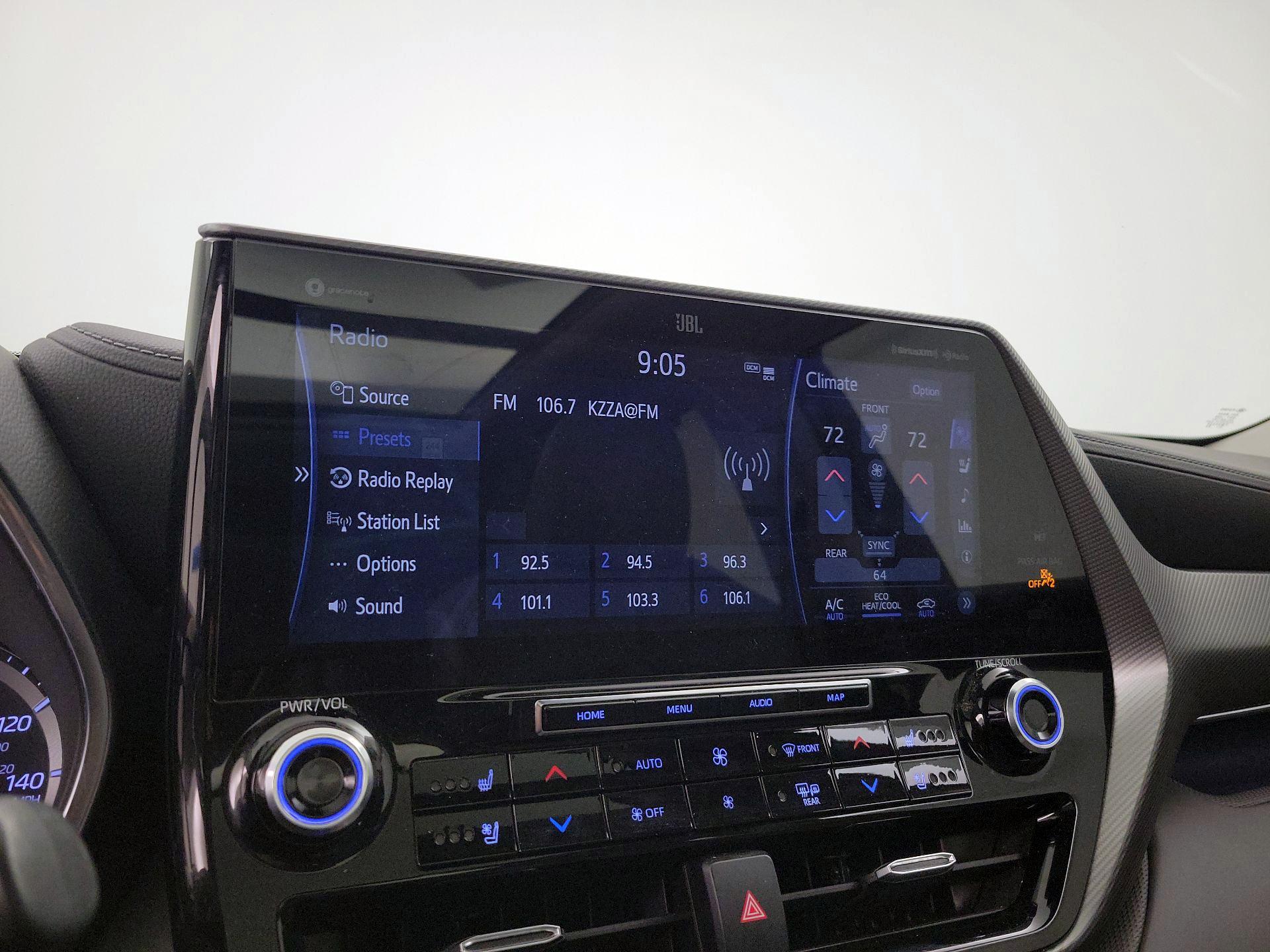 Thumbnail: 2021 Toyota Highlander - 16