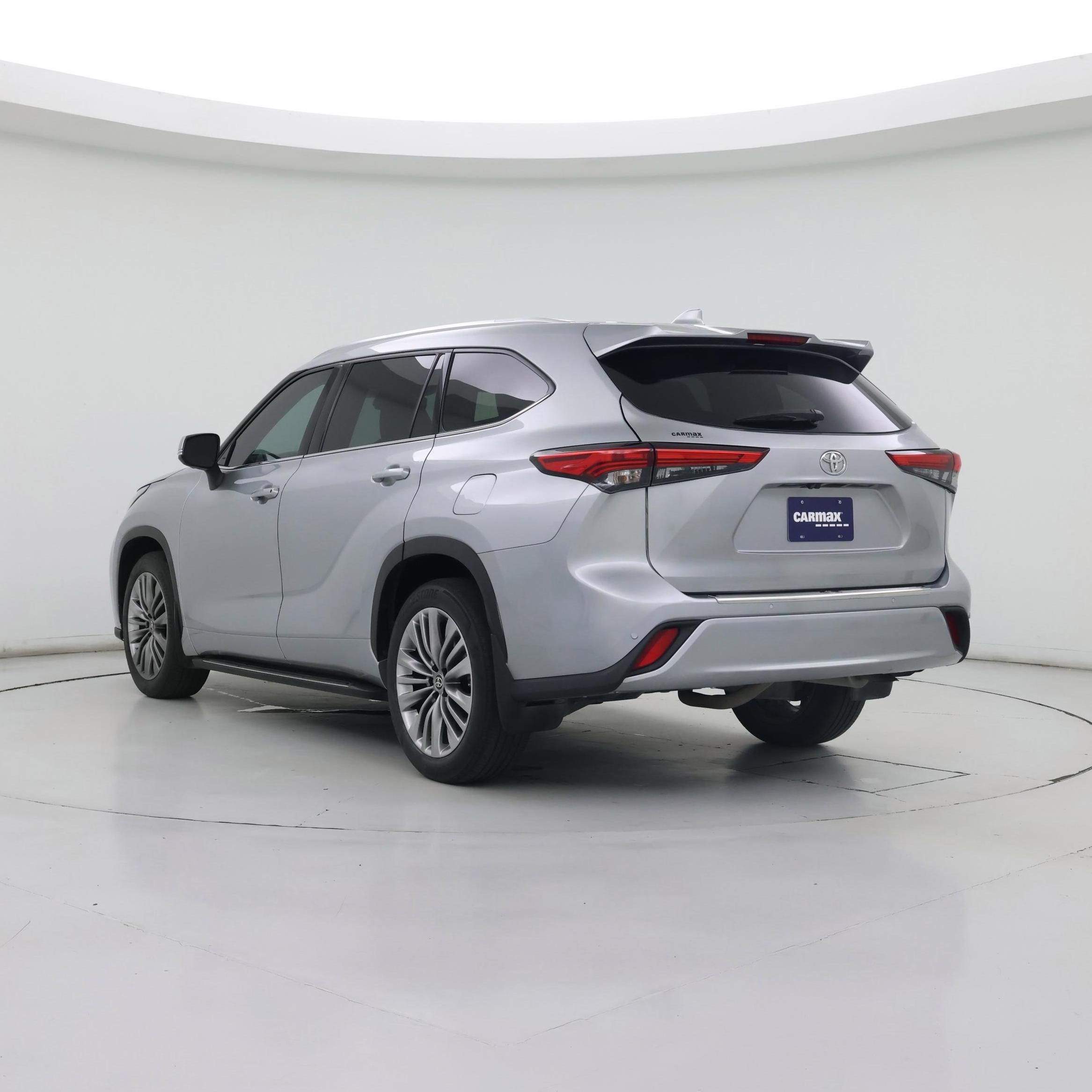 Thumbnail: 2021 Toyota Highlander - 2