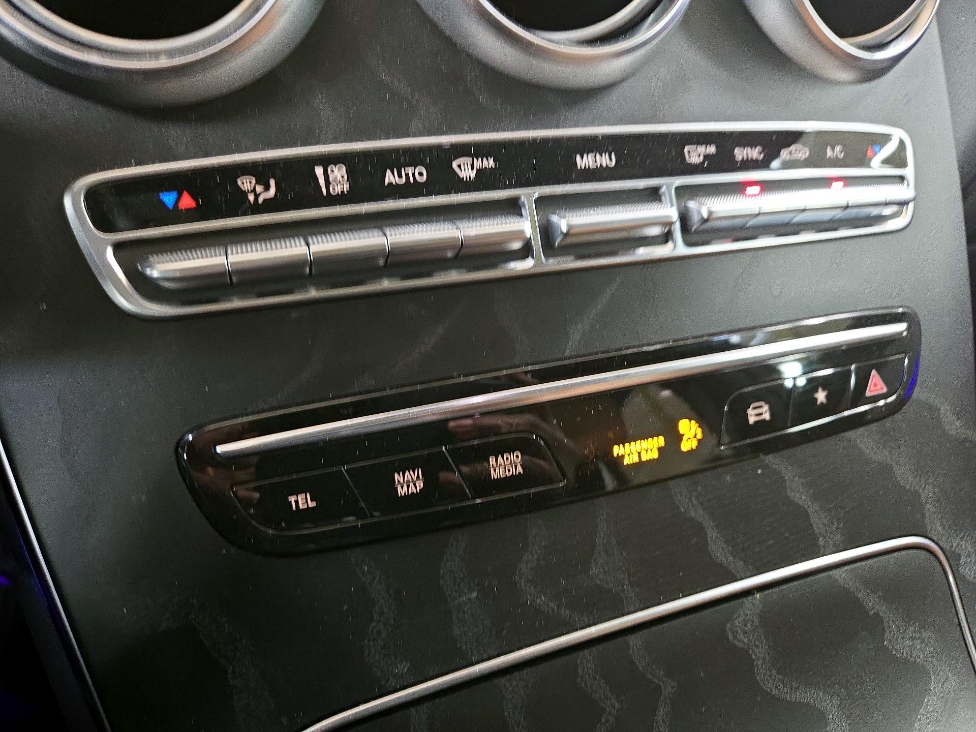 Thumbnail: 2020 Mercedes-Benz GLC - 16