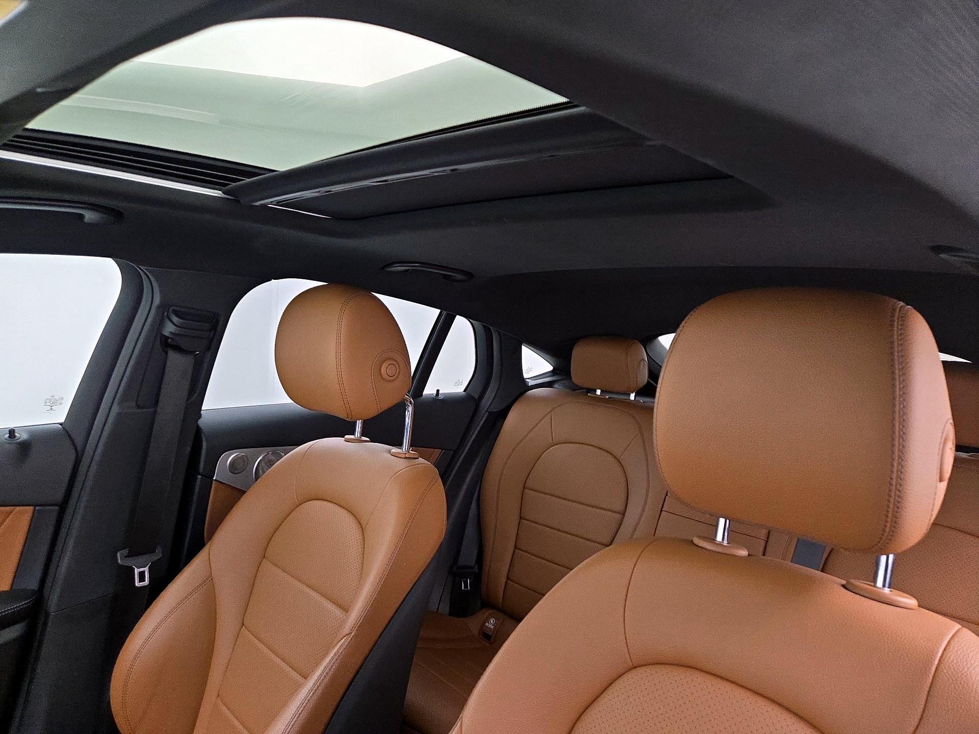 Thumbnail: 2020 Mercedes-Benz GLC - 19