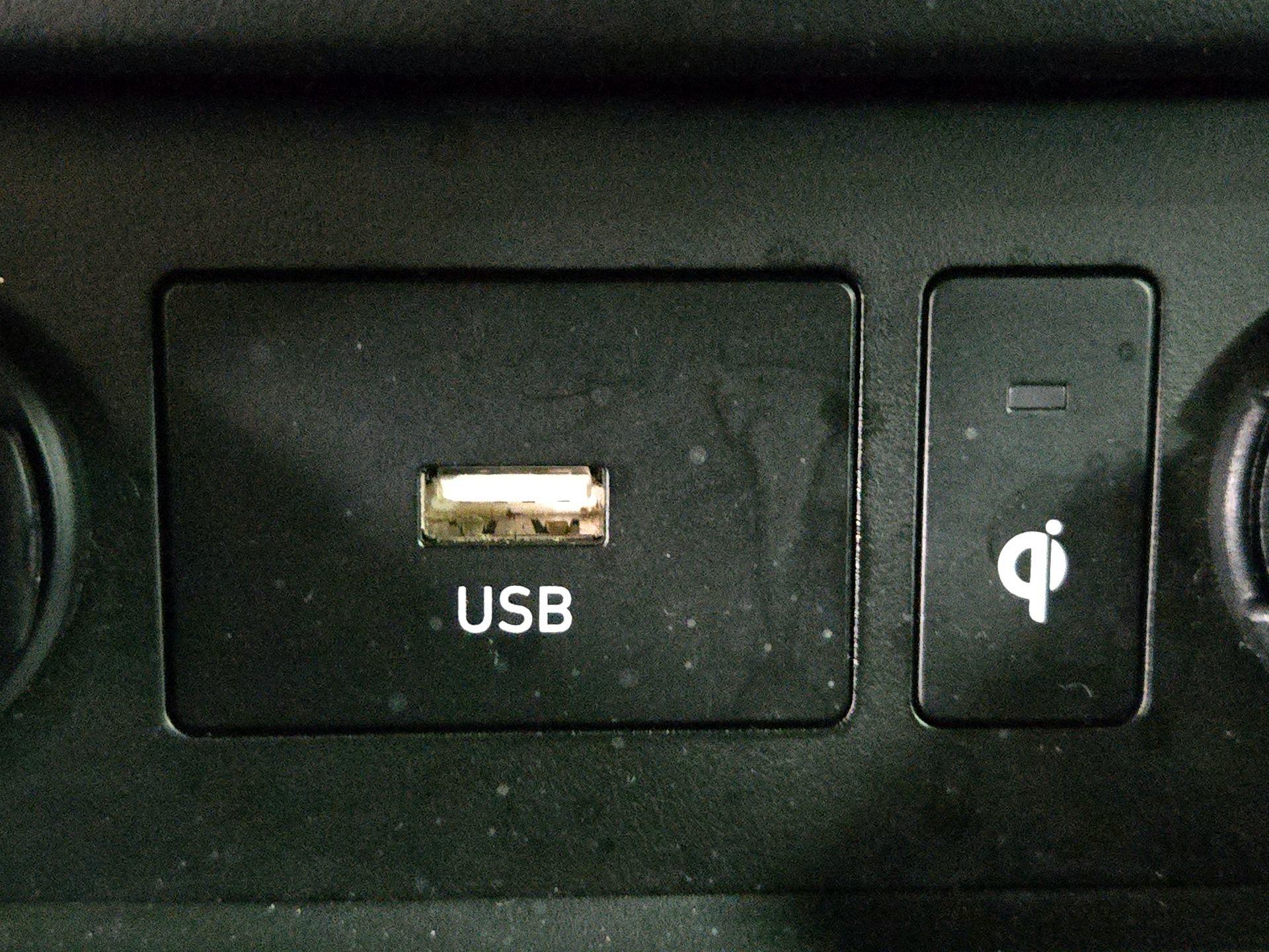 Thumbnail: 2022 Hyundai Kona - 18