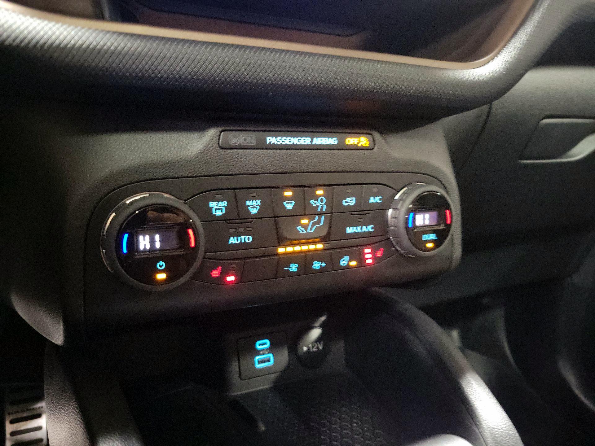 Thumbnail: 2021 Ford Bronco Sport - 16