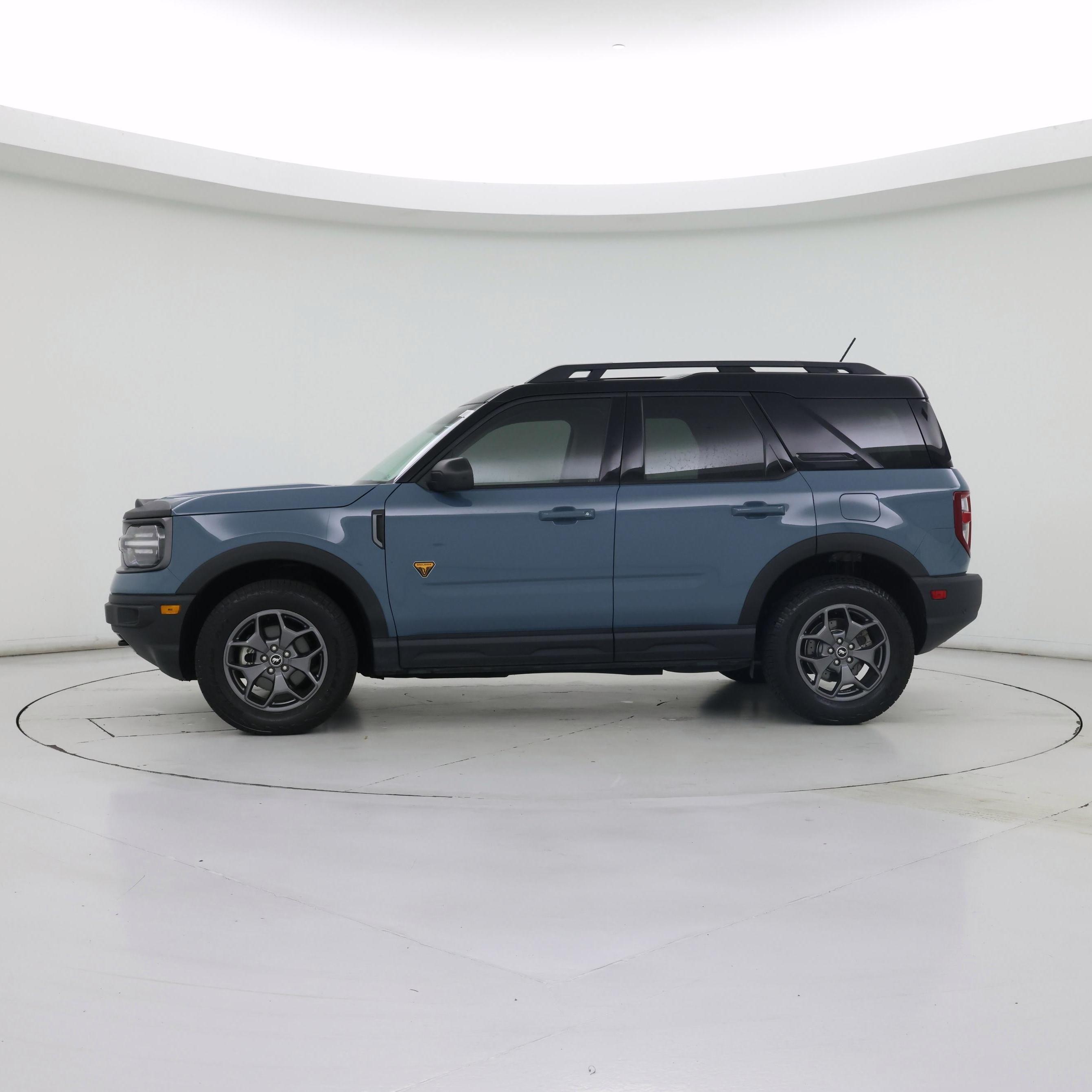 Thumbnail: 2021 Ford Bronco Sport - 3