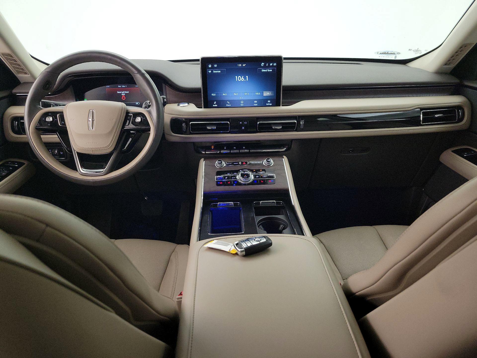 Thumbnail: 2022 Lincoln Aviator - 9