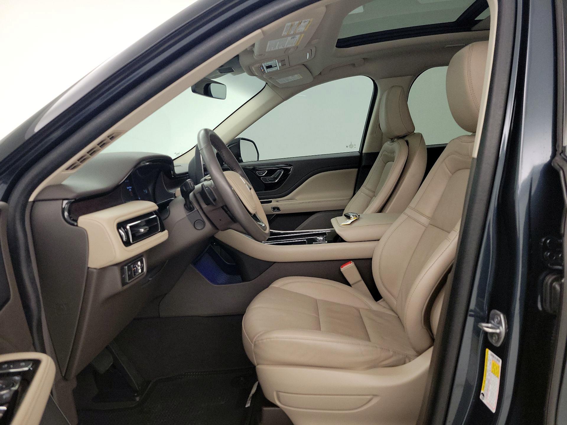 Thumbnail: 2022 Lincoln Aviator - 11