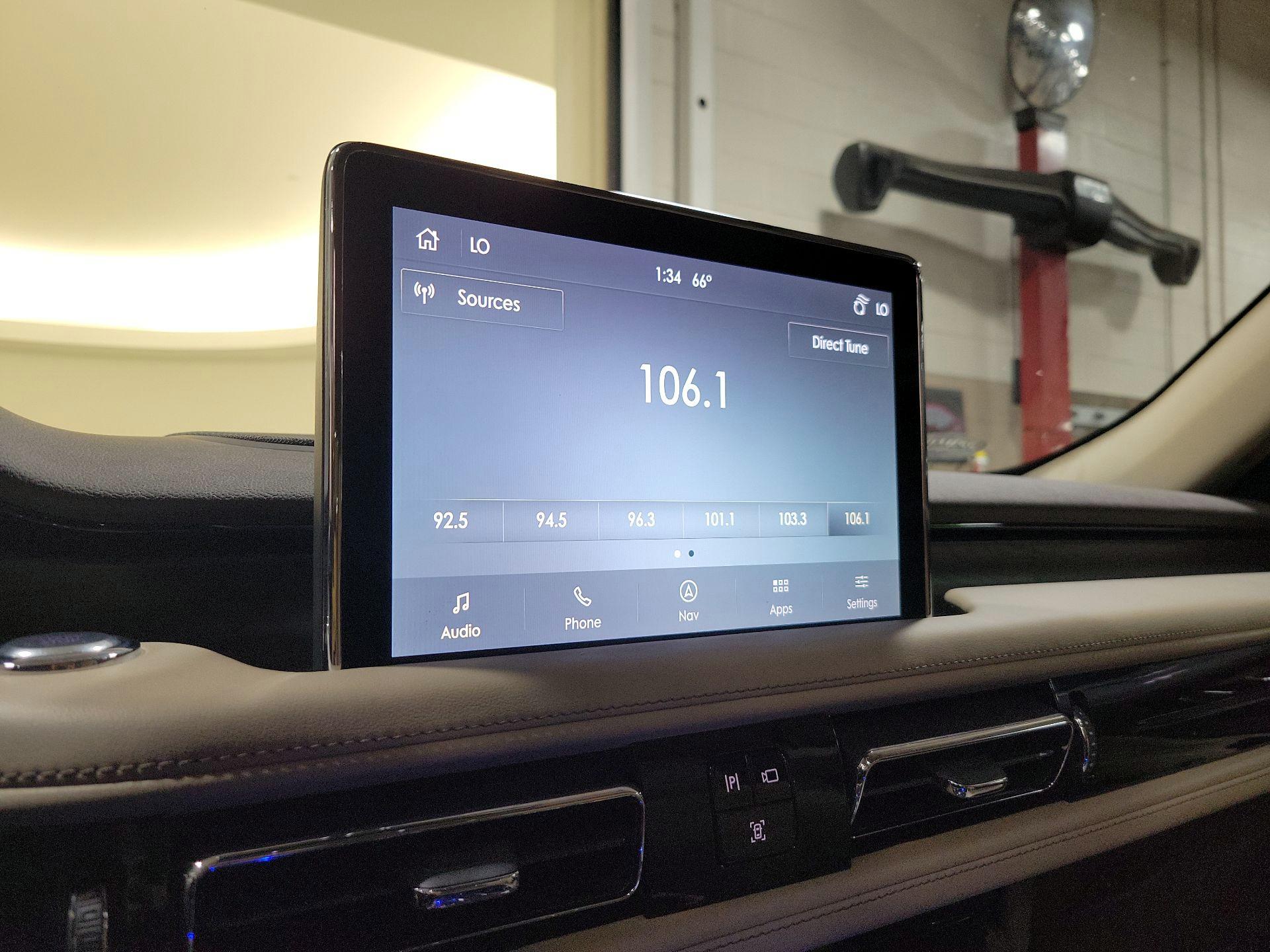 Thumbnail: 2022 Lincoln Aviator - 15