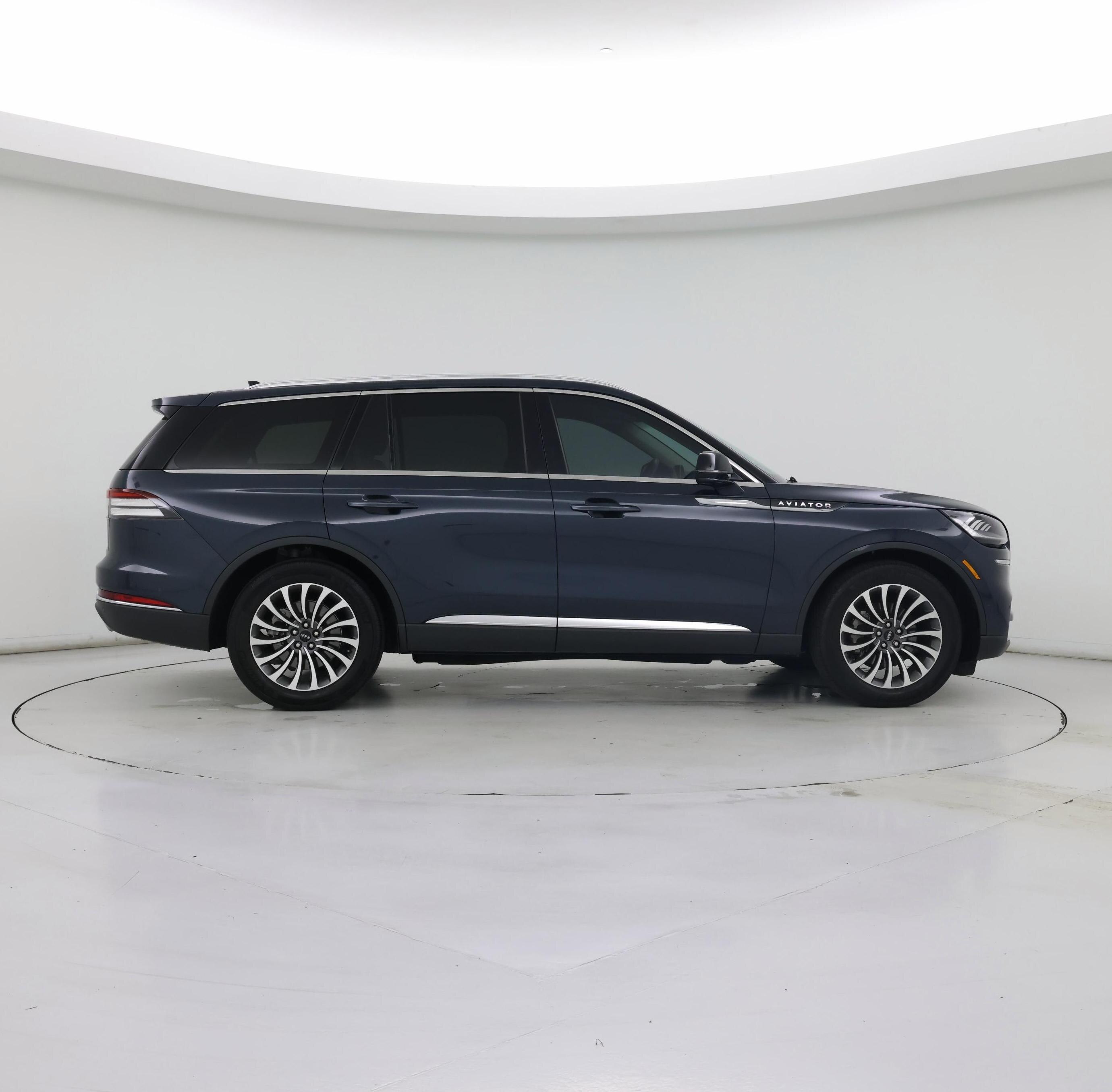 Thumbnail: 2022 Lincoln Aviator - 7