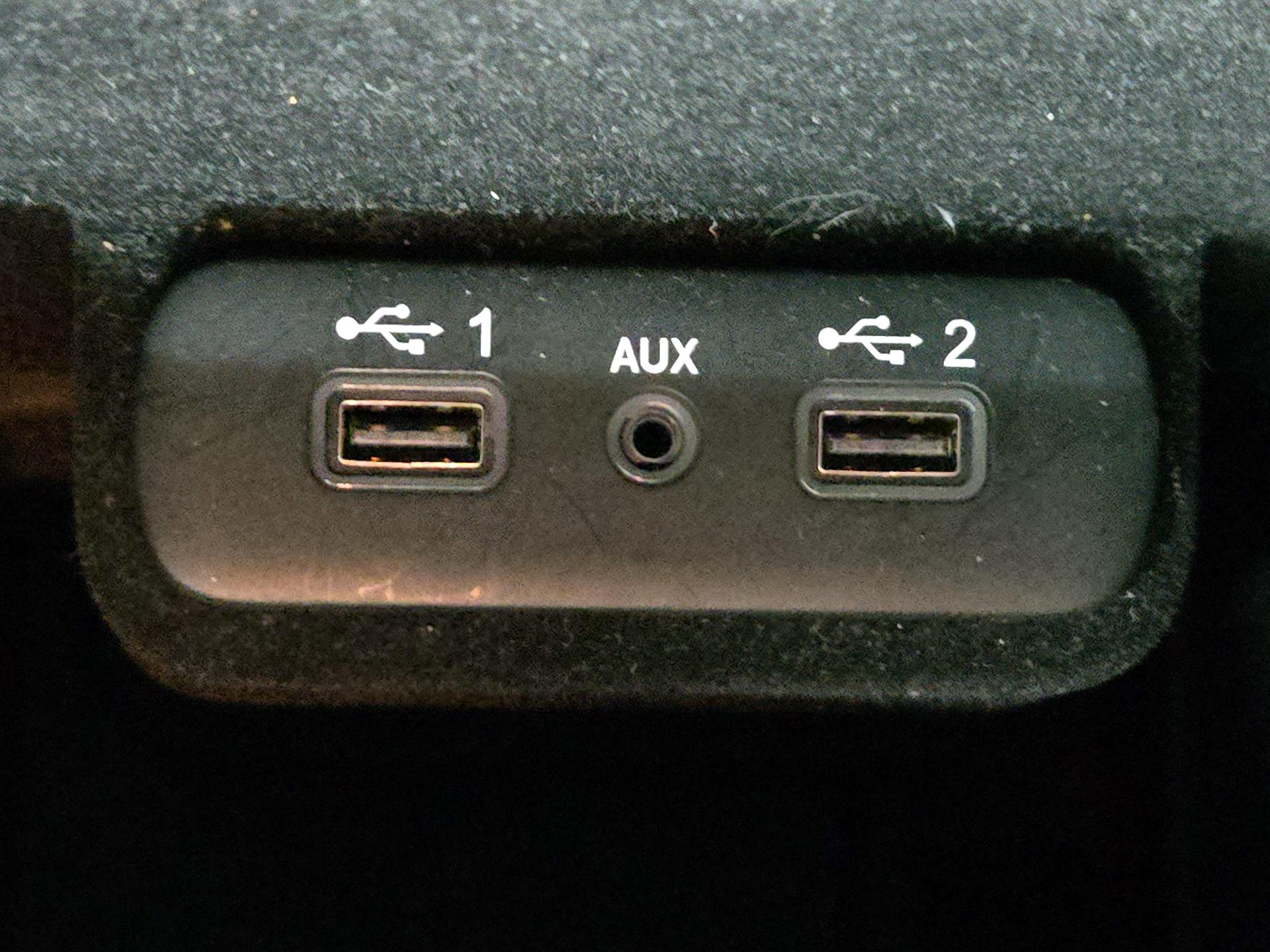 Thumbnail: 2022 Dodge Charger - 18