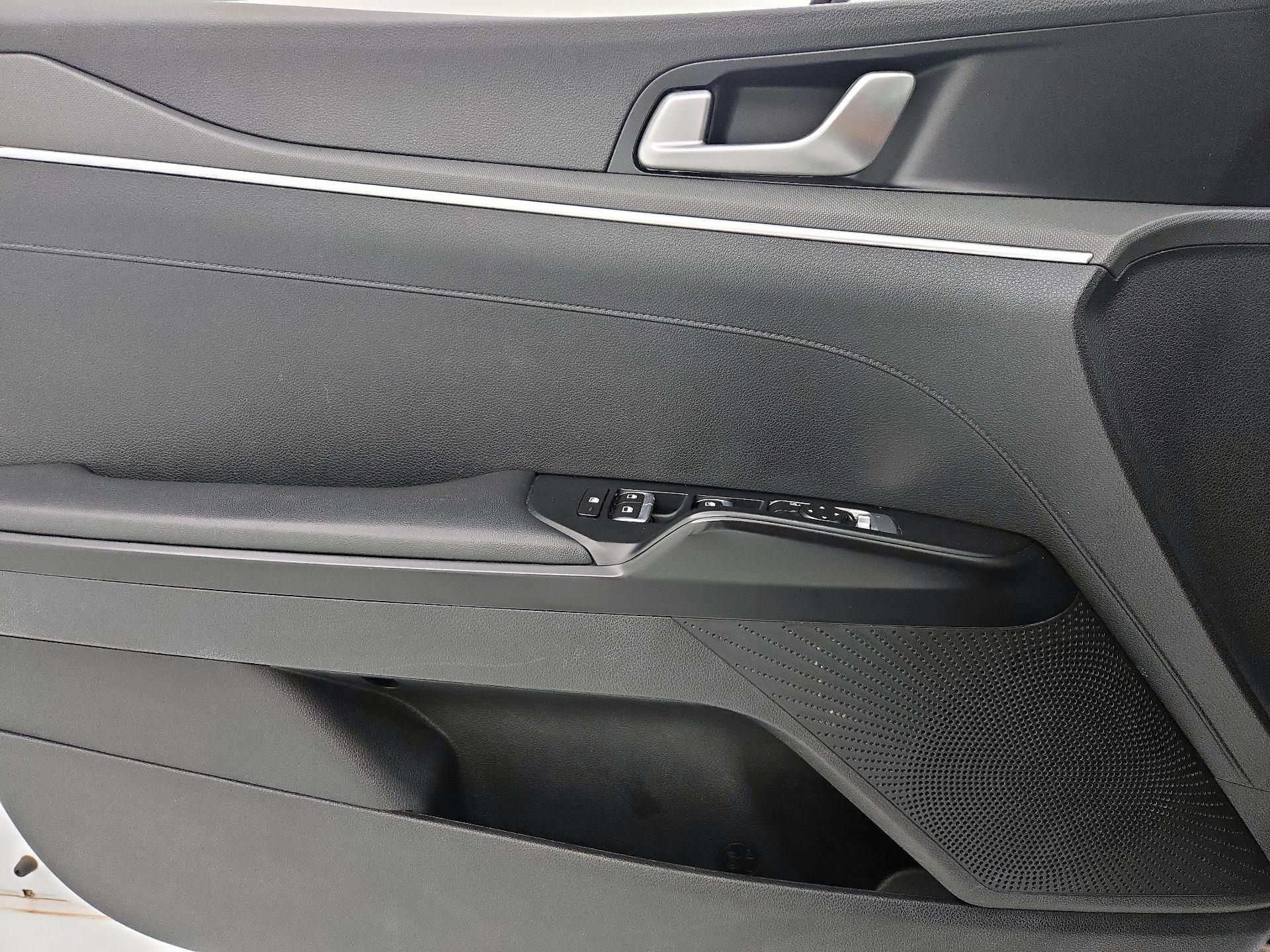 Thumbnail: 2022 Kia K5 - 12