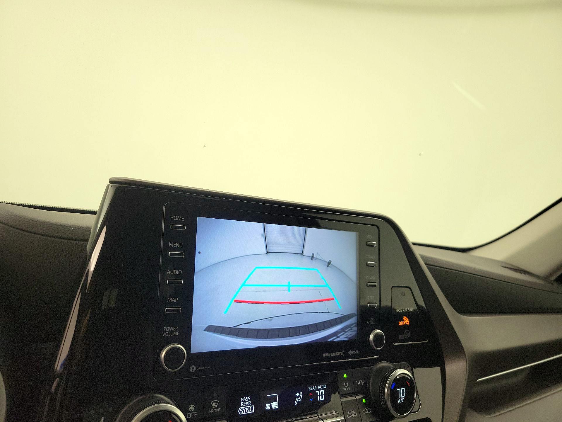 Thumbnail: 2022 Toyota Highlander - 14