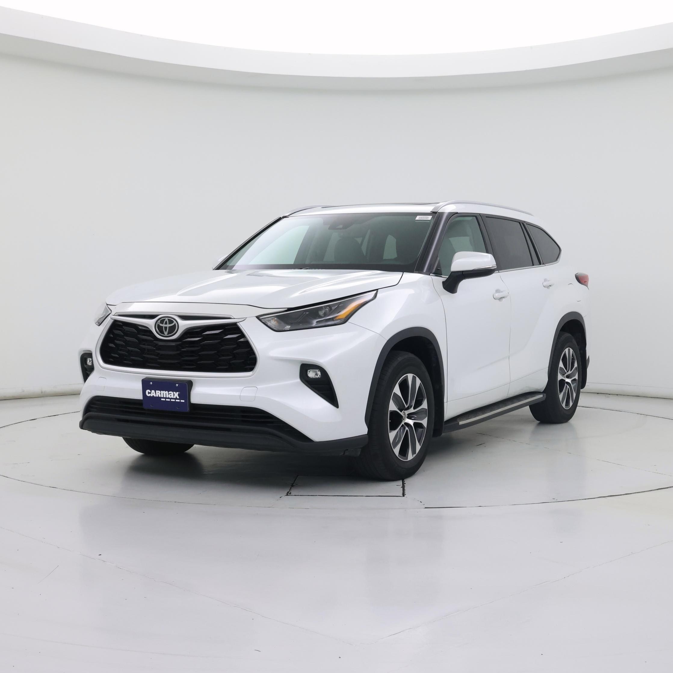 Thumbnail: 2022 Toyota Highlander - 4