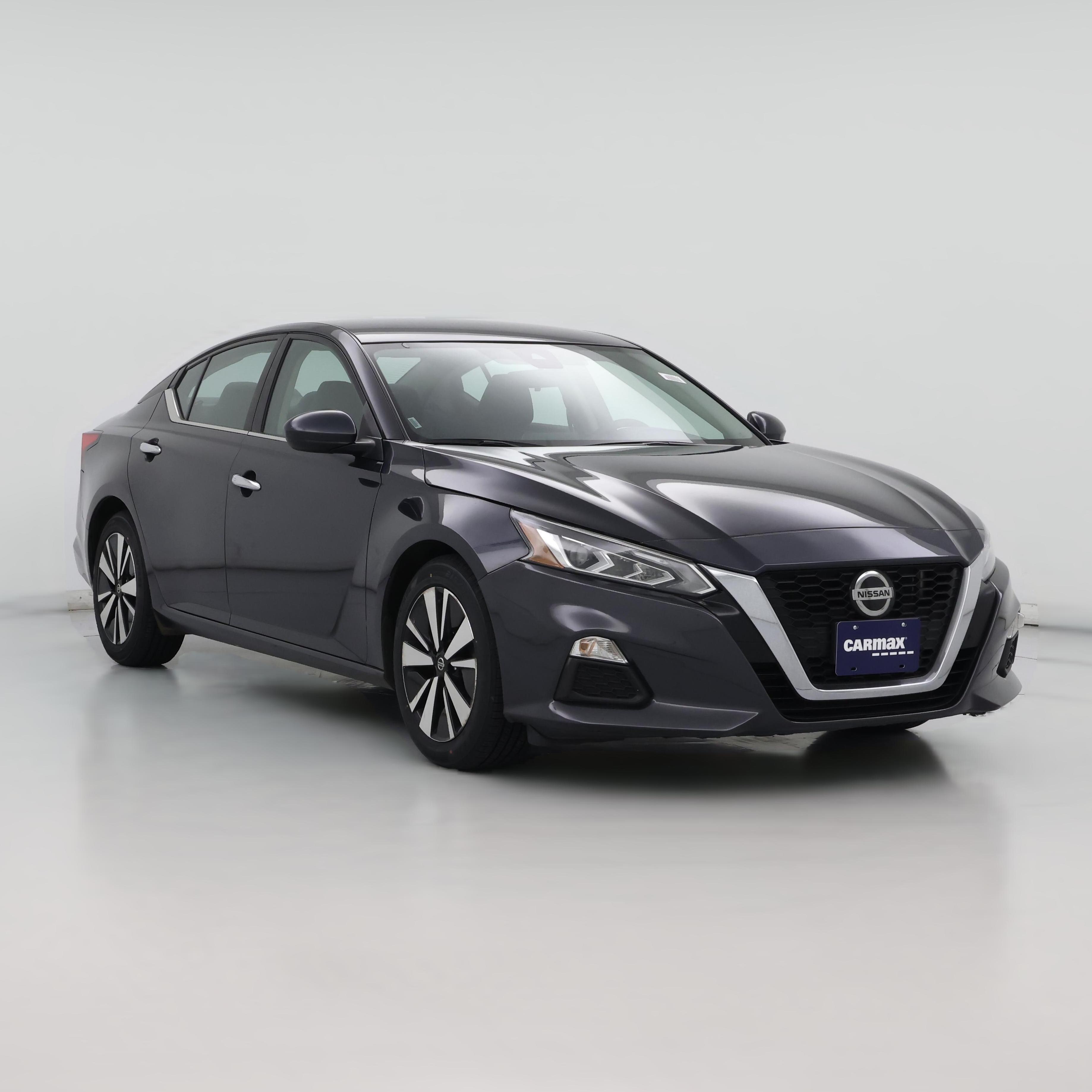 Thumbnail: 2022 Nissan Altima - 1