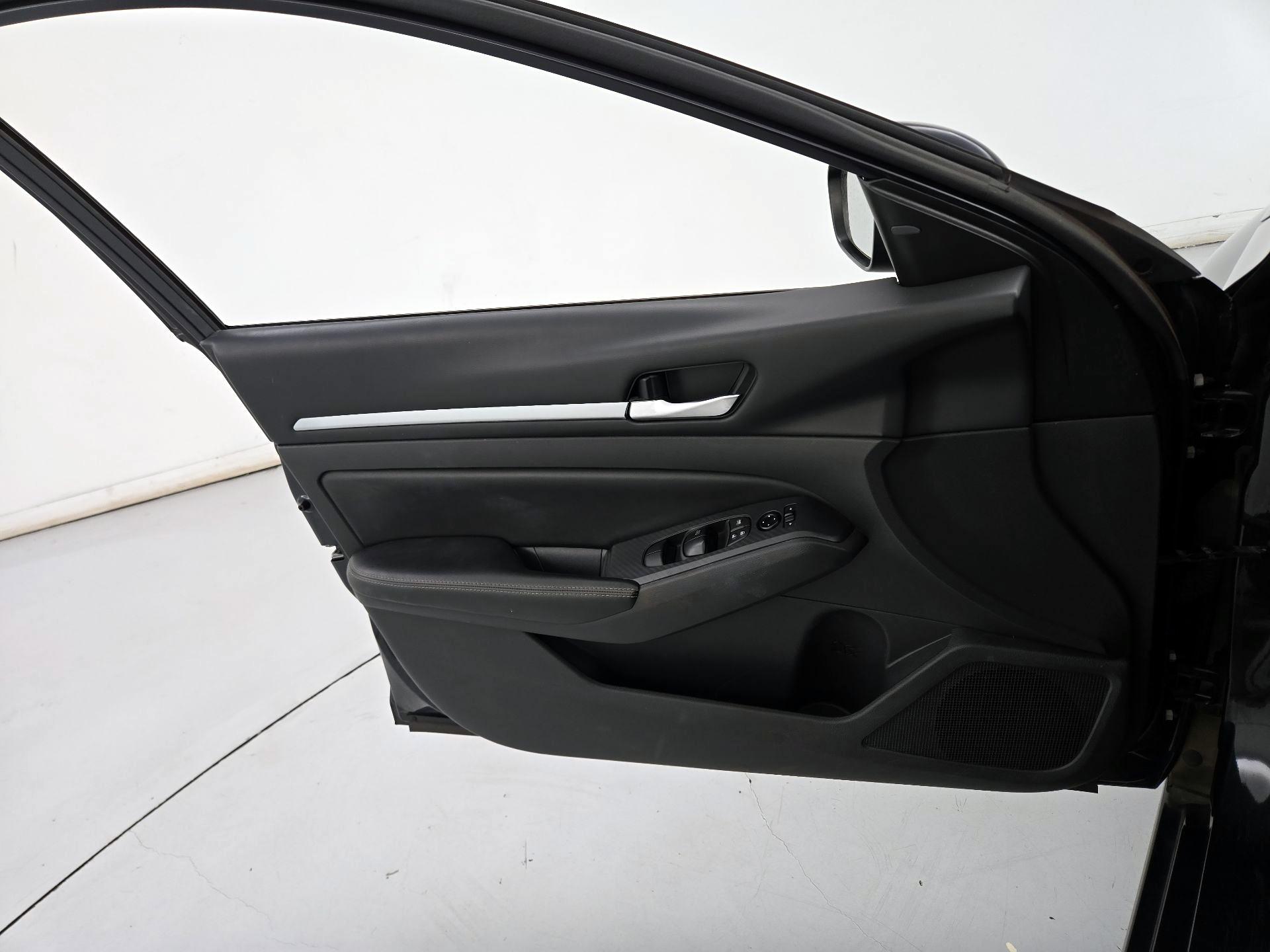 Thumbnail: 2022 Nissan Altima - 12