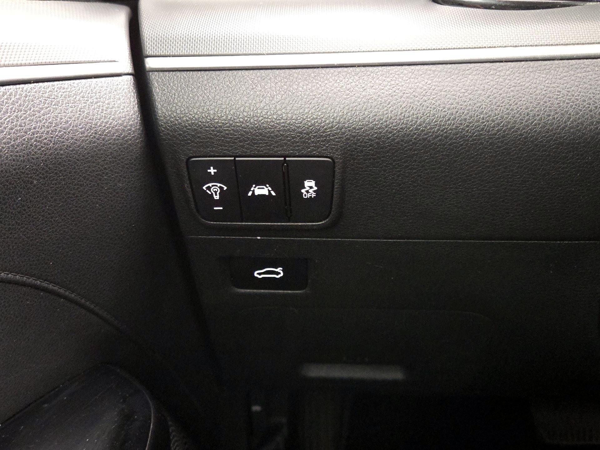 Thumbnail: 2022 Kia K5 - 13