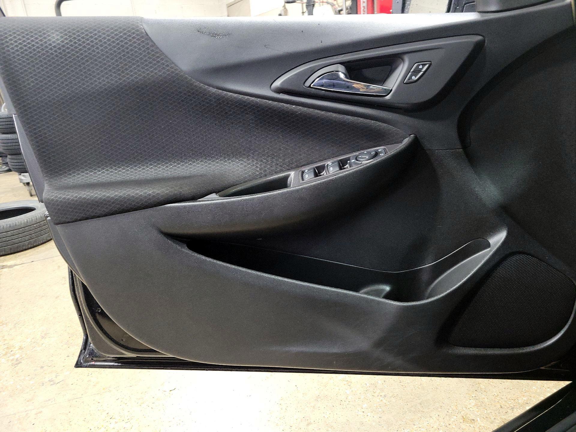 Thumbnail: 2023 Chevrolet Malibu - 12