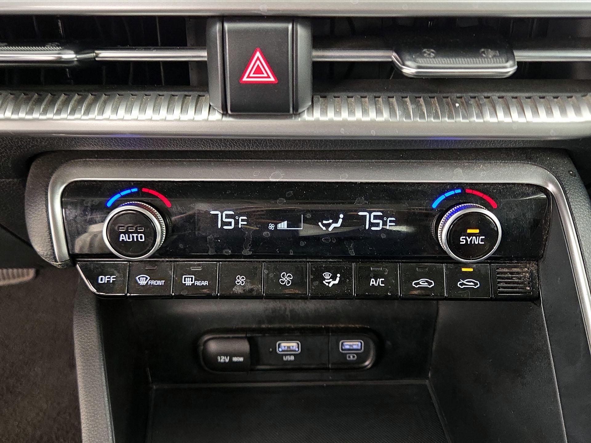 Thumbnail: 2022 Kia K5 - 17