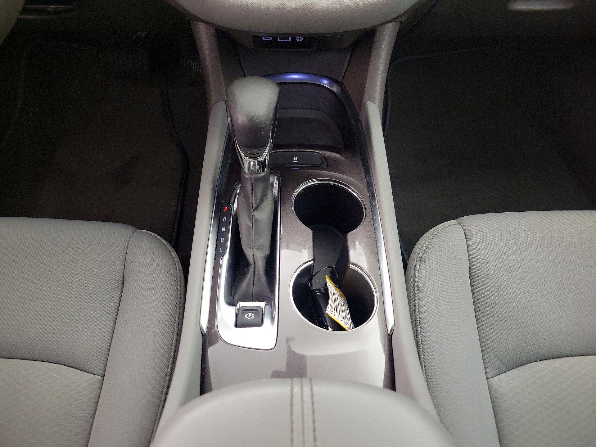 Thumbnail: 2022 Chevrolet Malibu - 17